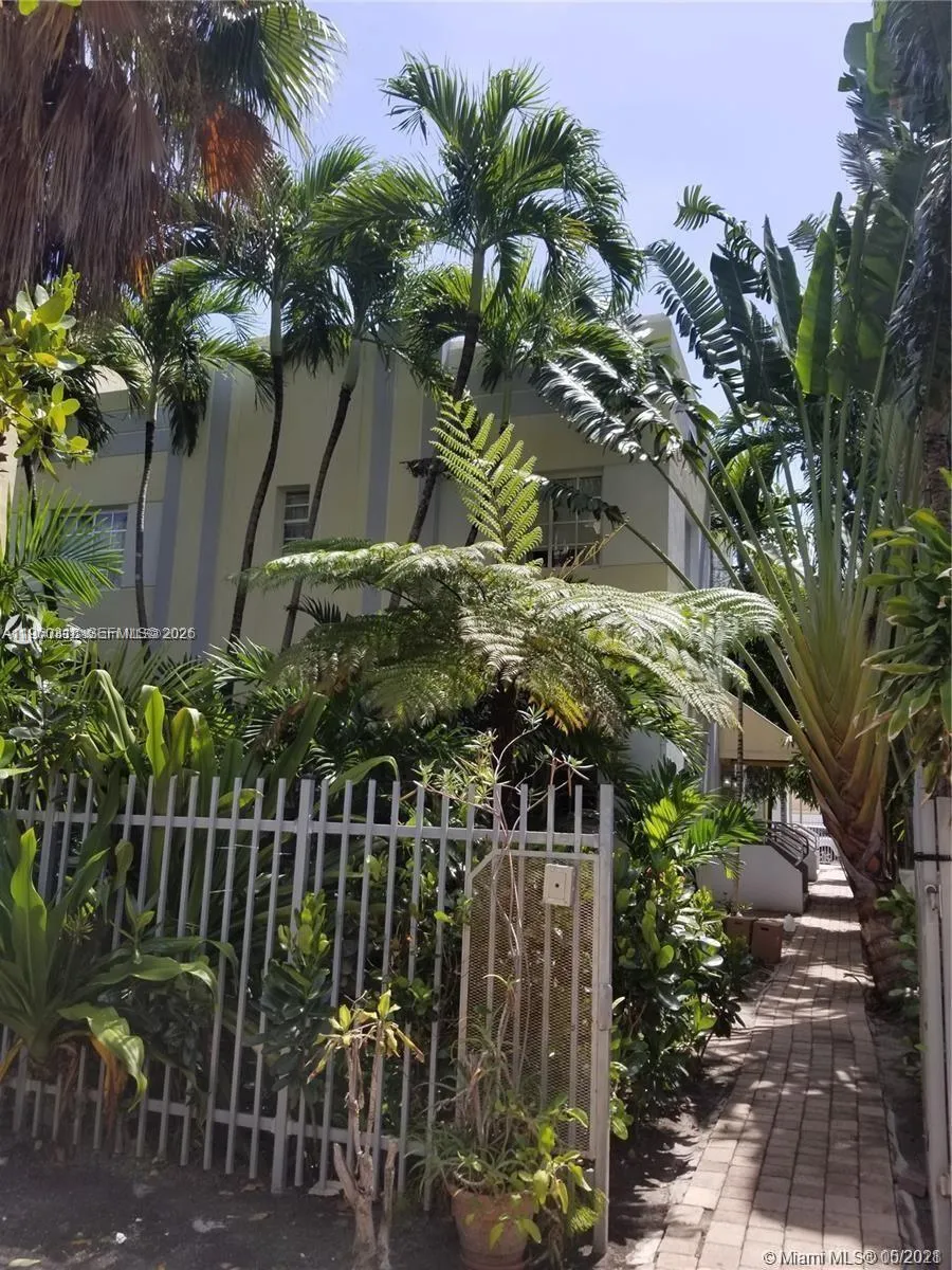 1045 Meridian Ave 4, Miami Beach, Florida 33139, Miami Beach, Florida 33139, ,1 BathroomBathrooms,Residential,For Sale,1045 Meridian Ave 4, Miami Beach, Florida 33139,A11960318
