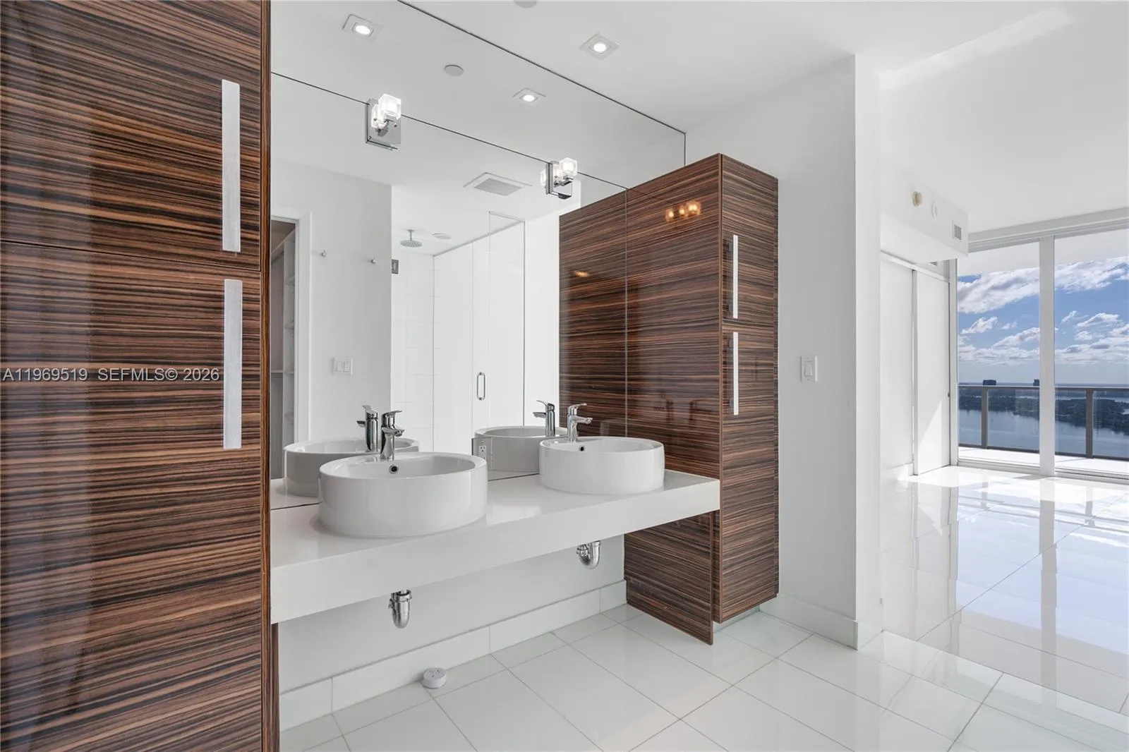 2020 N Bayshore Dr 3506, Miami, Florida 33137, Miami, Florida 33137, 2 Bedrooms Bedrooms, ,2 BathroomsBathrooms,Residential,For Sale,2020 N Bayshore Dr 3506, Miami, Florida 33137,A11969519