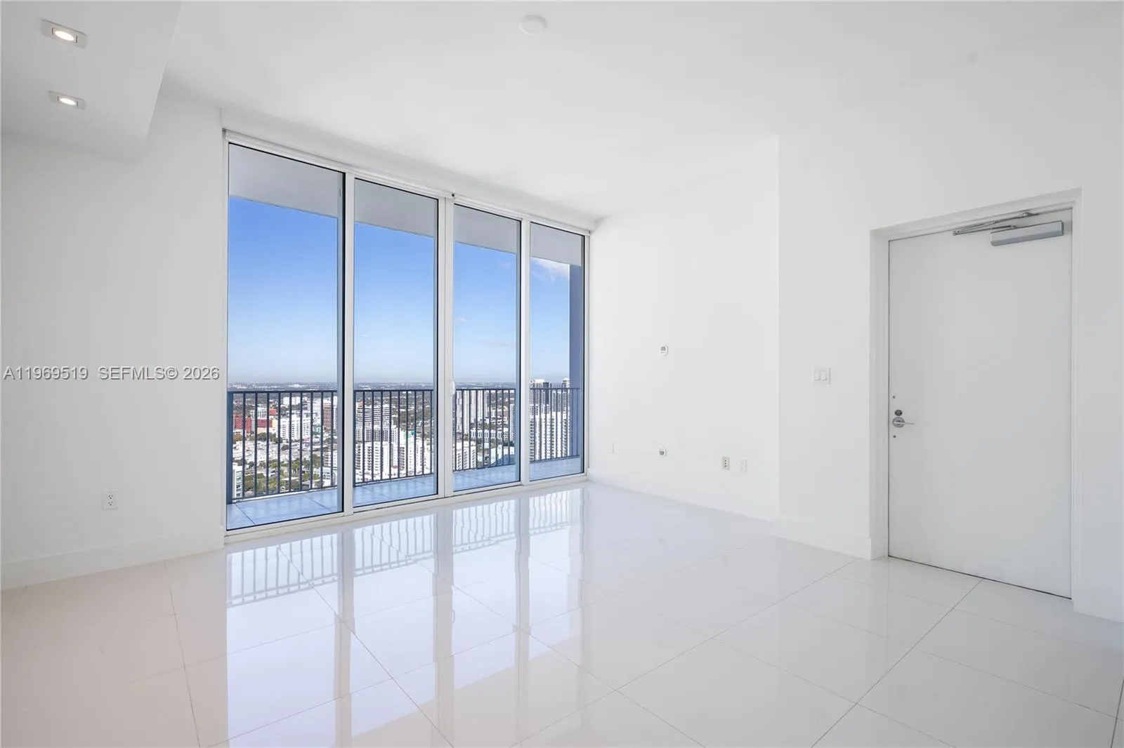 2020 N Bayshore Dr 3506, Miami, Florida 33137, Miami, Florida 33137, 2 Bedrooms Bedrooms, ,2 BathroomsBathrooms,Residential,For Sale,2020 N Bayshore Dr 3506, Miami, Florida 33137,A11969519