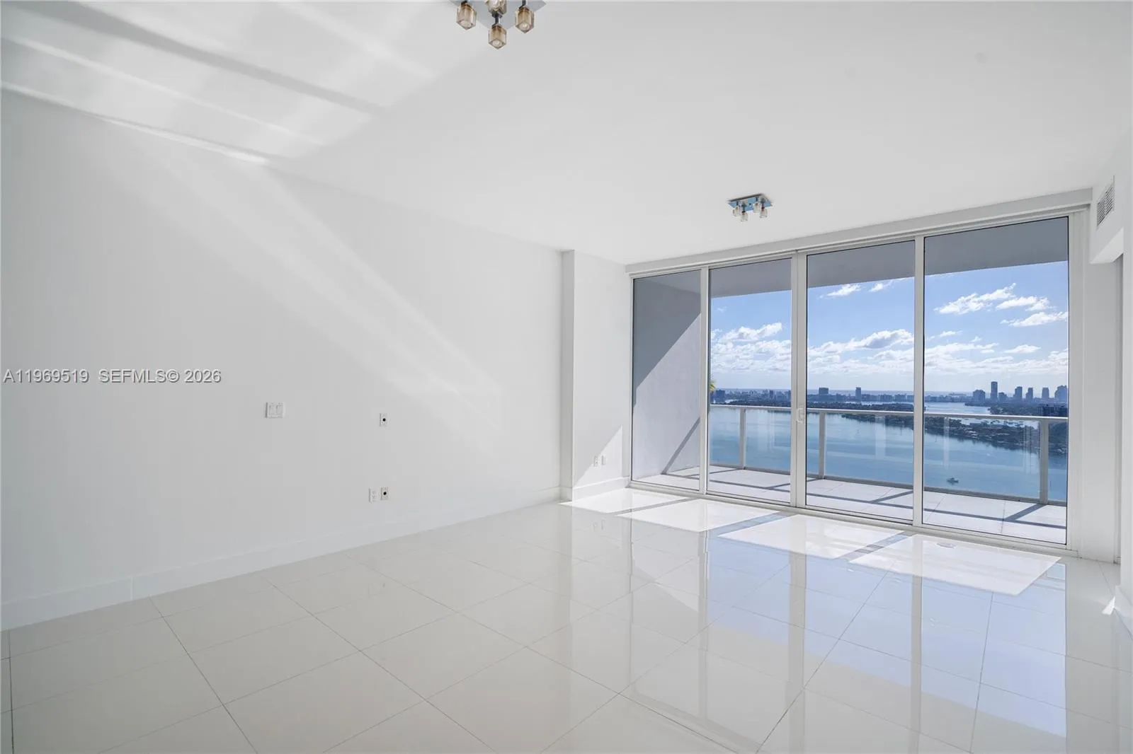 2020 N Bayshore Dr 3506, Miami, Florida 33137, Miami, Florida 33137, 2 Bedrooms Bedrooms, ,2 BathroomsBathrooms,Residential,For Sale,2020 N Bayshore Dr 3506, Miami, Florida 33137,A11969519