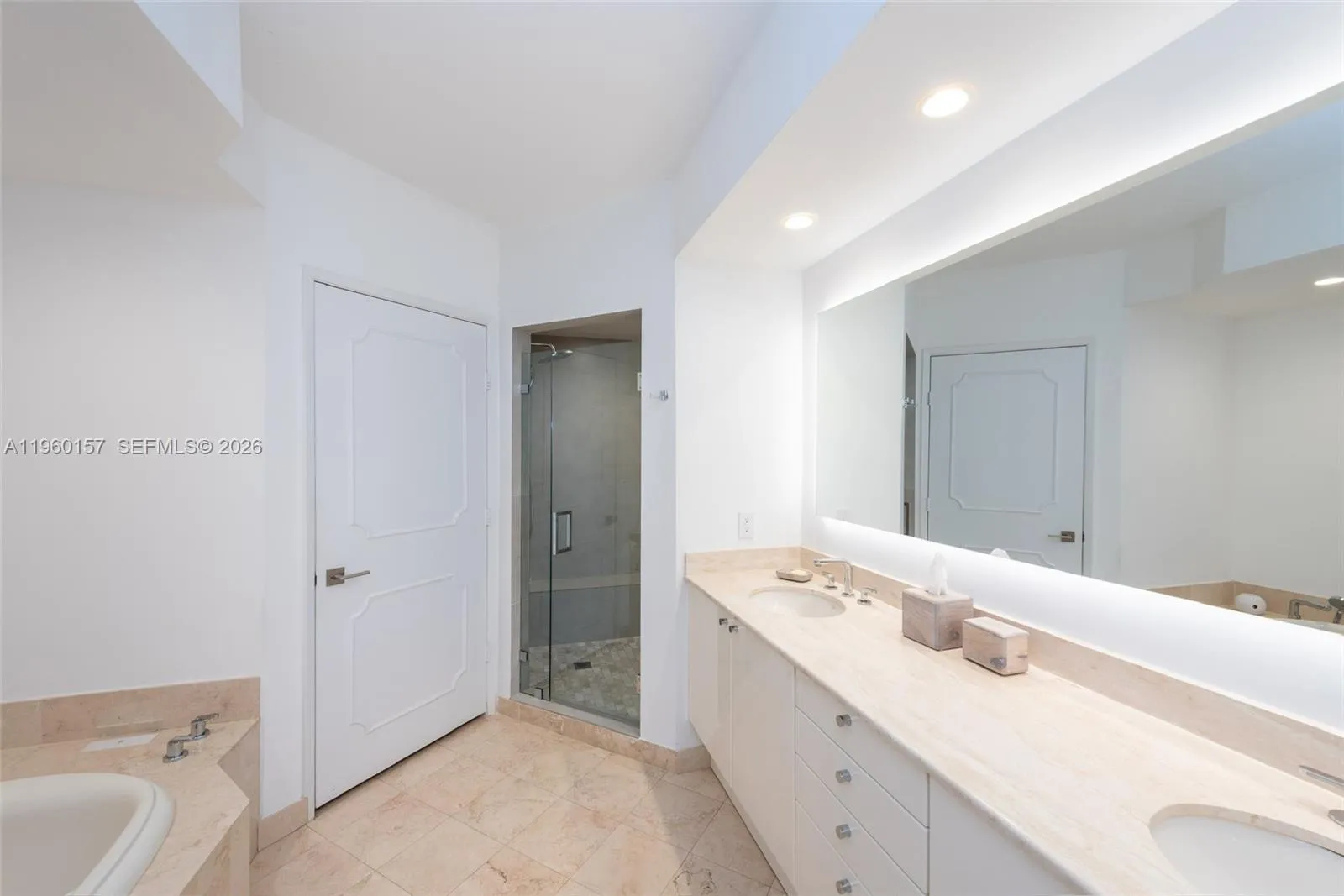 799 Crandon Blvd 605, Key Biscayne, Florida 33149, Key Biscayne, Florida 33149, 3 Bedrooms Bedrooms, ,3 BathroomsBathrooms,Residential,For Sale,799 Crandon Blvd 605, Key Biscayne, Florida 33149,A11960157