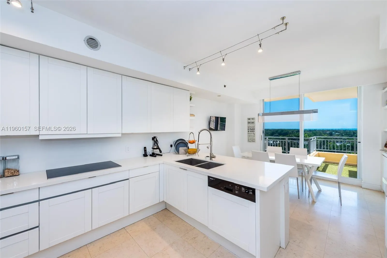 799 Crandon Blvd 605, Key Biscayne, Florida 33149, Key Biscayne, Florida 33149, 3 Bedrooms Bedrooms, ,3 BathroomsBathrooms,Residential,For Sale,799 Crandon Blvd 605, Key Biscayne, Florida 33149,A11960157