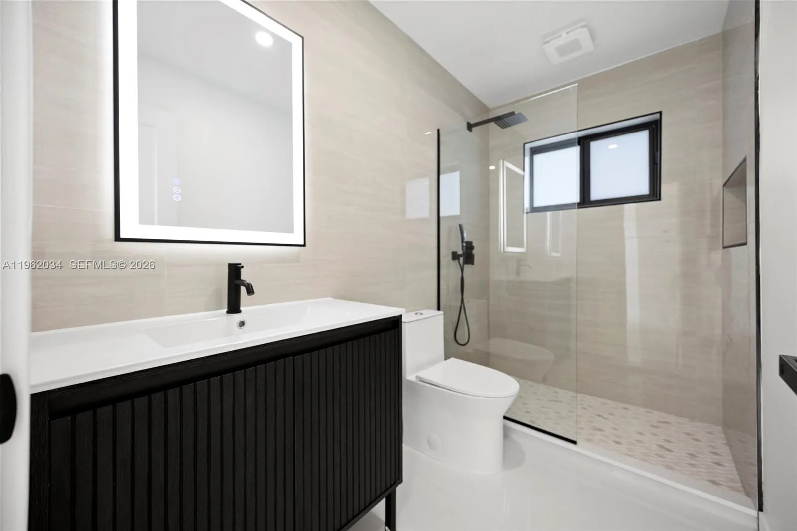 21 Se 7th St, Pompano Beach, Florida 33060, Pompano Beach, Florida 33060, 3 Bedrooms Bedrooms, ,2 BathroomsBathrooms,Residential,For Sale,21 Se 7th St, Pompano Beach, Florida 33060,A11962034