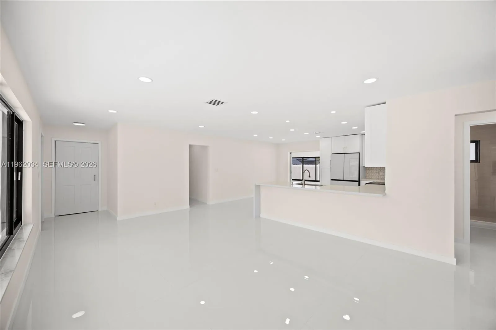 21 Se 7th St, Pompano Beach, Florida 33060, Pompano Beach, Florida 33060, 3 Bedrooms Bedrooms, ,2 BathroomsBathrooms,Residential,For Sale,21 Se 7th St, Pompano Beach, Florida 33060,A11962034