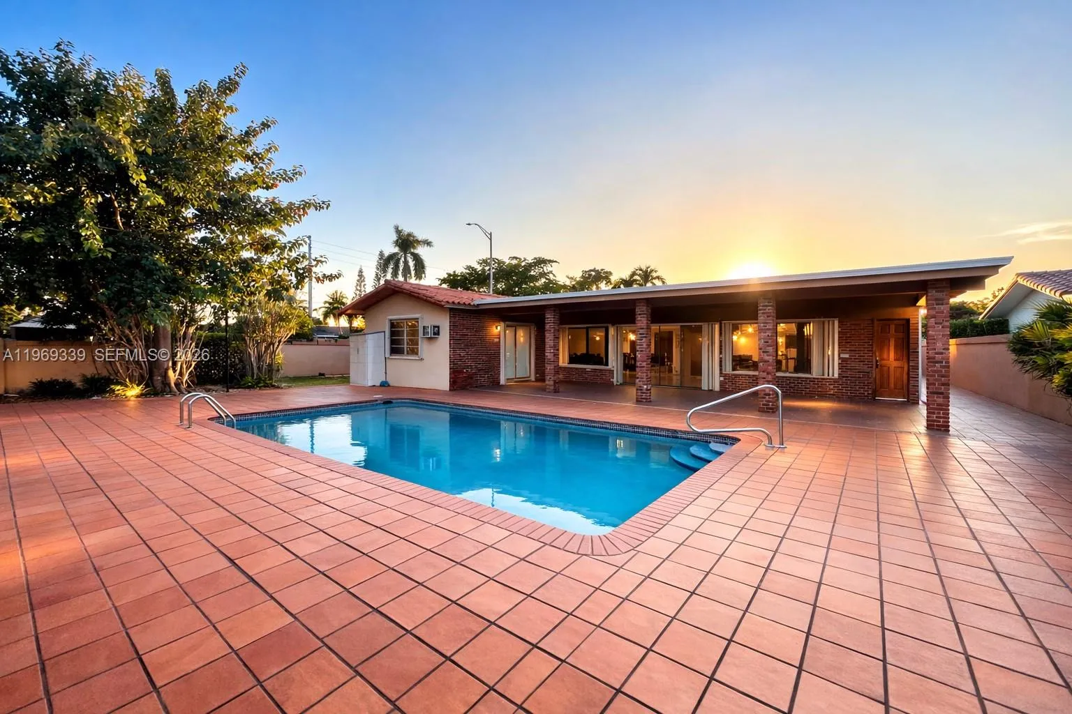 2351 Sw 92nd Pl, Miami, Florida 33165, Miami, Florida 33165, 5 Bedrooms Bedrooms, ,3 BathroomsBathrooms,Residential Lease,For Rent,2351 Sw 92nd Pl, Miami, Florida 33165,A11969339