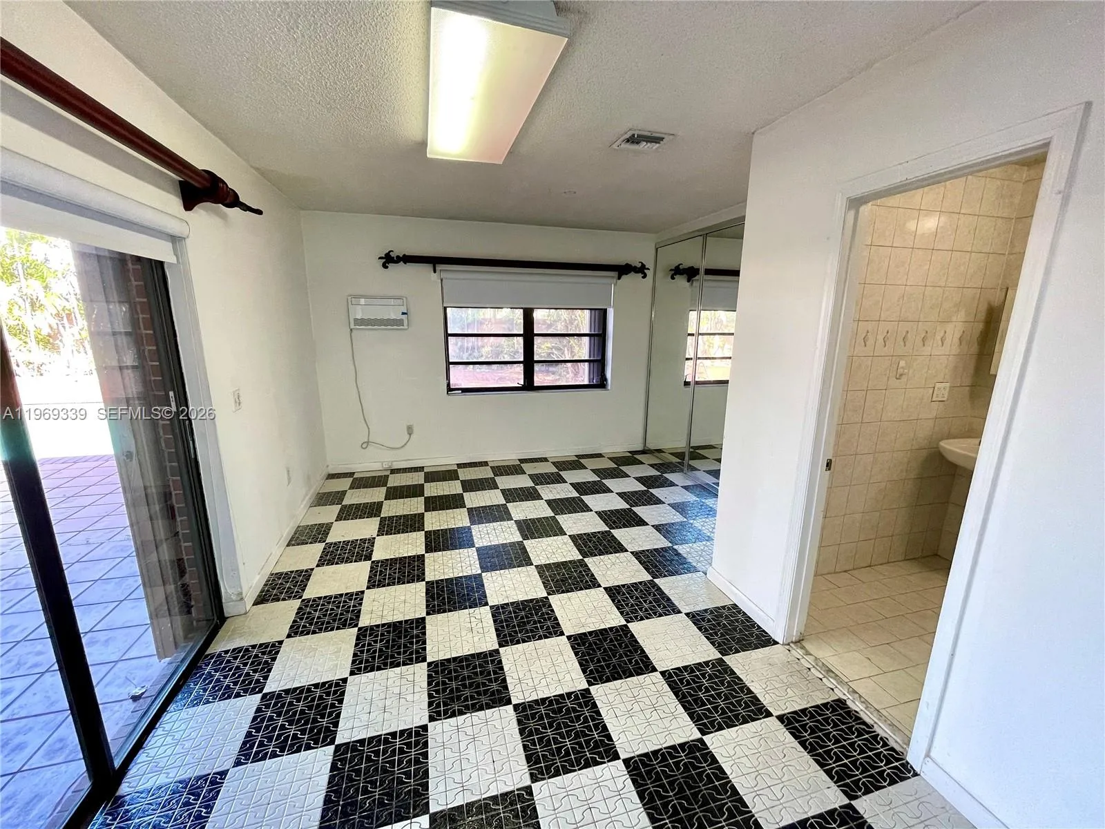 2351 Sw 92nd Pl, Miami, Florida 33165, Miami, Florida 33165, 5 Bedrooms Bedrooms, ,3 BathroomsBathrooms,Residential Lease,For Rent,2351 Sw 92nd Pl, Miami, Florida 33165,A11969339