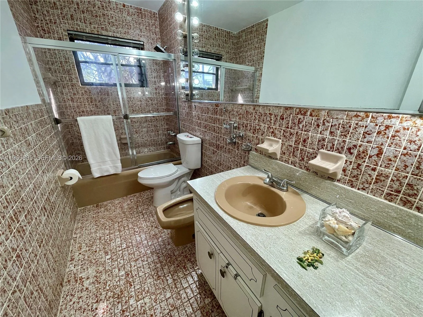 2351 Sw 92nd Pl, Miami, Florida 33165, Miami, Florida 33165, 5 Bedrooms Bedrooms, ,3 BathroomsBathrooms,Residential Lease,For Rent,2351 Sw 92nd Pl, Miami, Florida 33165,A11969339