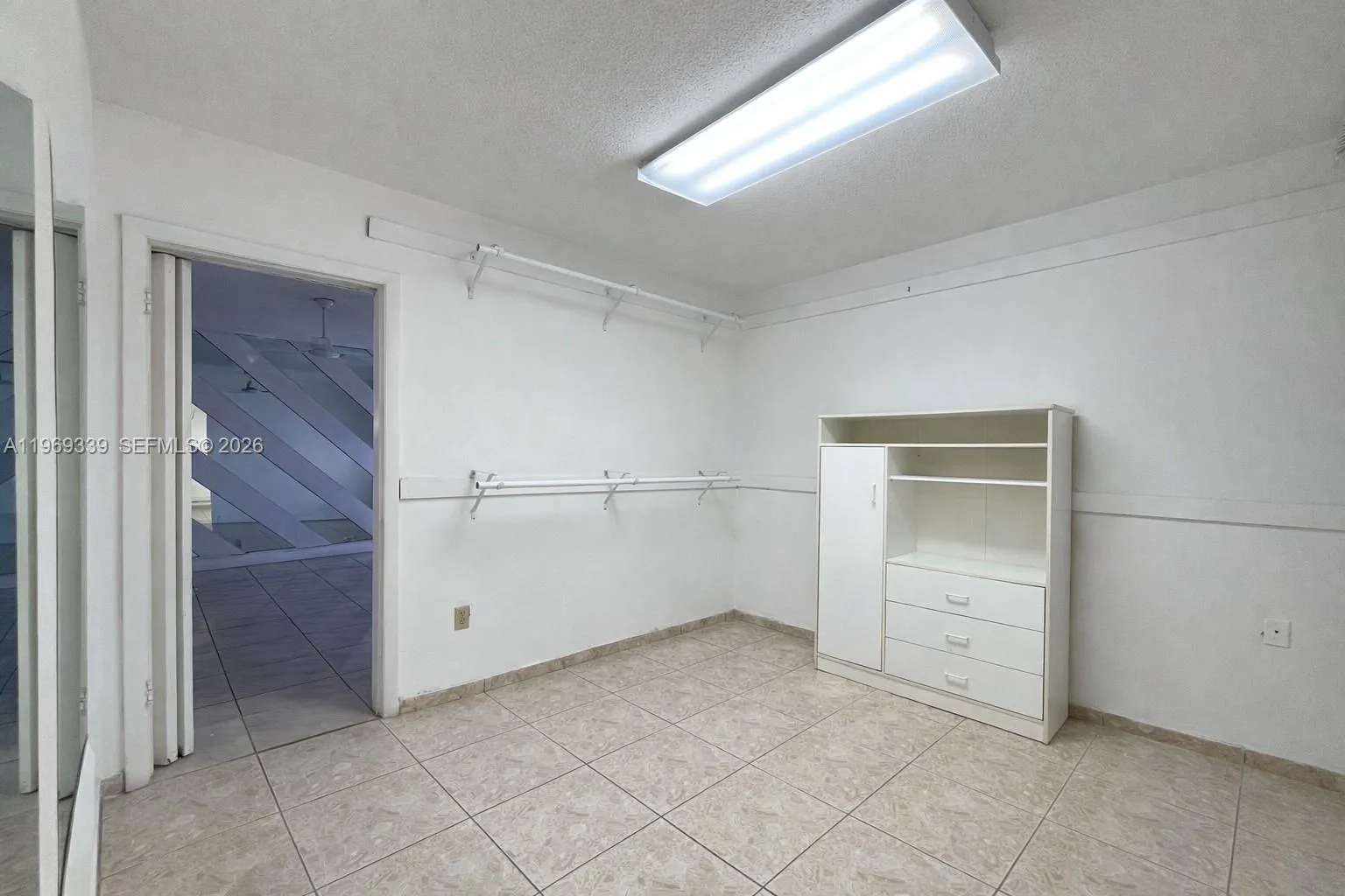 2351 Sw 92nd Pl, Miami, Florida 33165, Miami, Florida 33165, 5 Bedrooms Bedrooms, ,3 BathroomsBathrooms,Residential Lease,For Rent,2351 Sw 92nd Pl, Miami, Florida 33165,A11969339