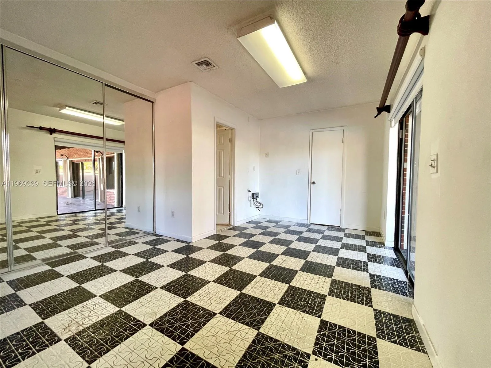 2351 Sw 92nd Pl, Miami, Florida 33165, Miami, Florida 33165, 5 Bedrooms Bedrooms, ,3 BathroomsBathrooms,Residential Lease,For Rent,2351 Sw 92nd Pl, Miami, Florida 33165,A11969339