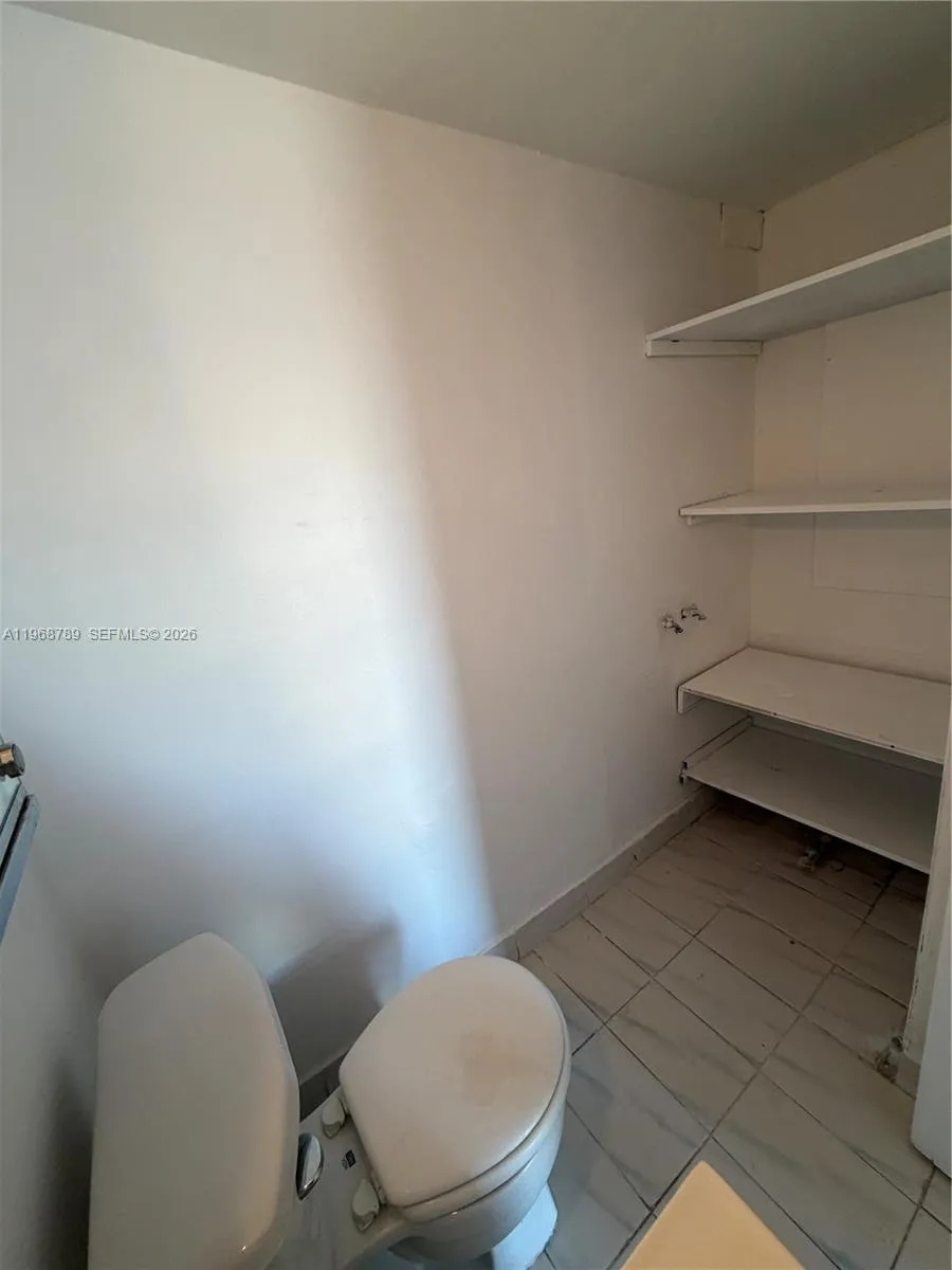 4713 Nw 7th St 409-1, Miami, Florida 33126, Miami, Florida 33126, 2 Bedrooms Bedrooms, ,1 BathroomBathrooms,Residential,For Sale,4713 Nw 7th St 409-1, Miami, Florida 33126,A11968789