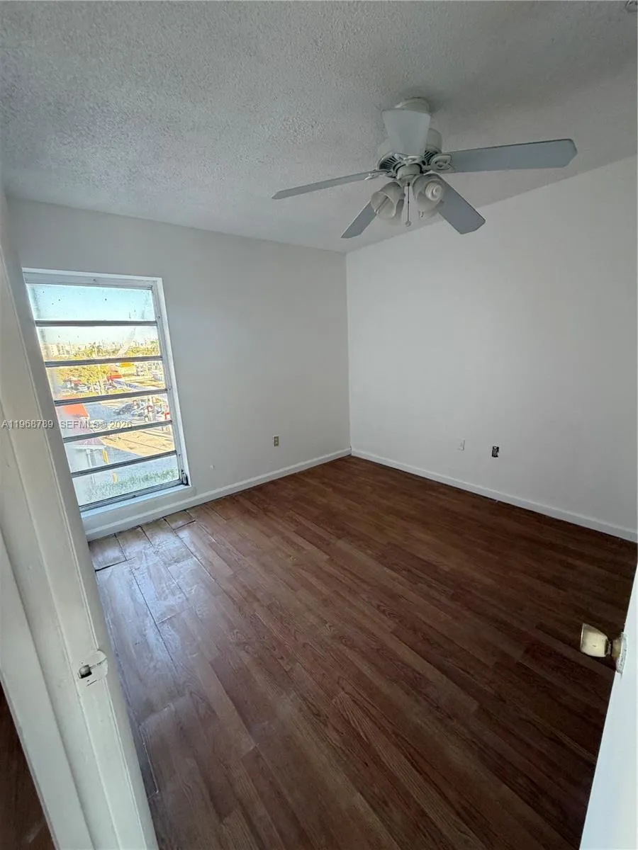 4713 Nw 7th St 409-1, Miami, Florida 33126, Miami, Florida 33126, 2 Bedrooms Bedrooms, ,1 BathroomBathrooms,Residential,For Sale,4713 Nw 7th St 409-1, Miami, Florida 33126,A11968789