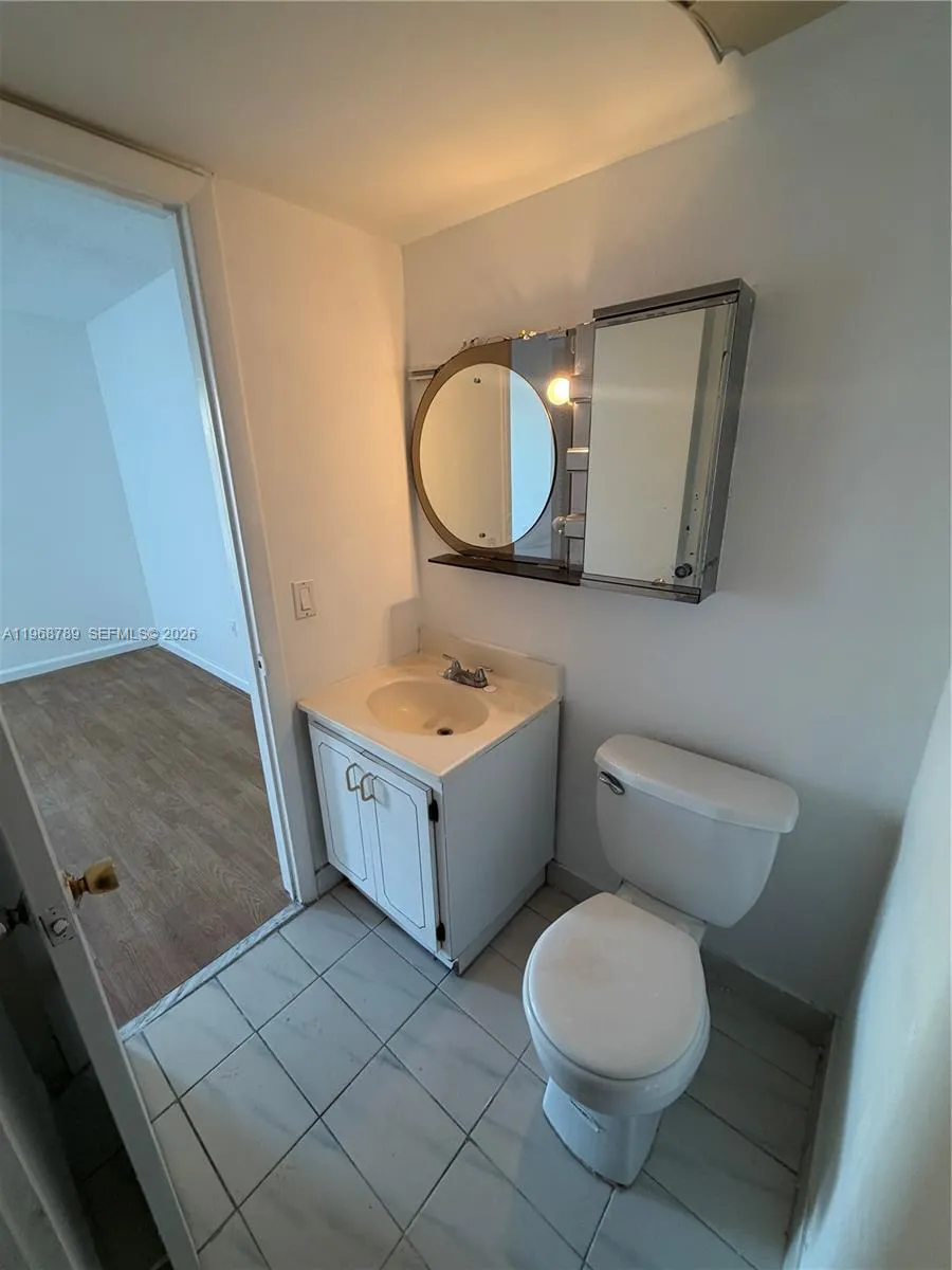 4713 Nw 7th St 409-1, Miami, Florida 33126, Miami, Florida 33126, 2 Bedrooms Bedrooms, ,1 BathroomBathrooms,Residential,For Sale,4713 Nw 7th St 409-1, Miami, Florida 33126,A11968789