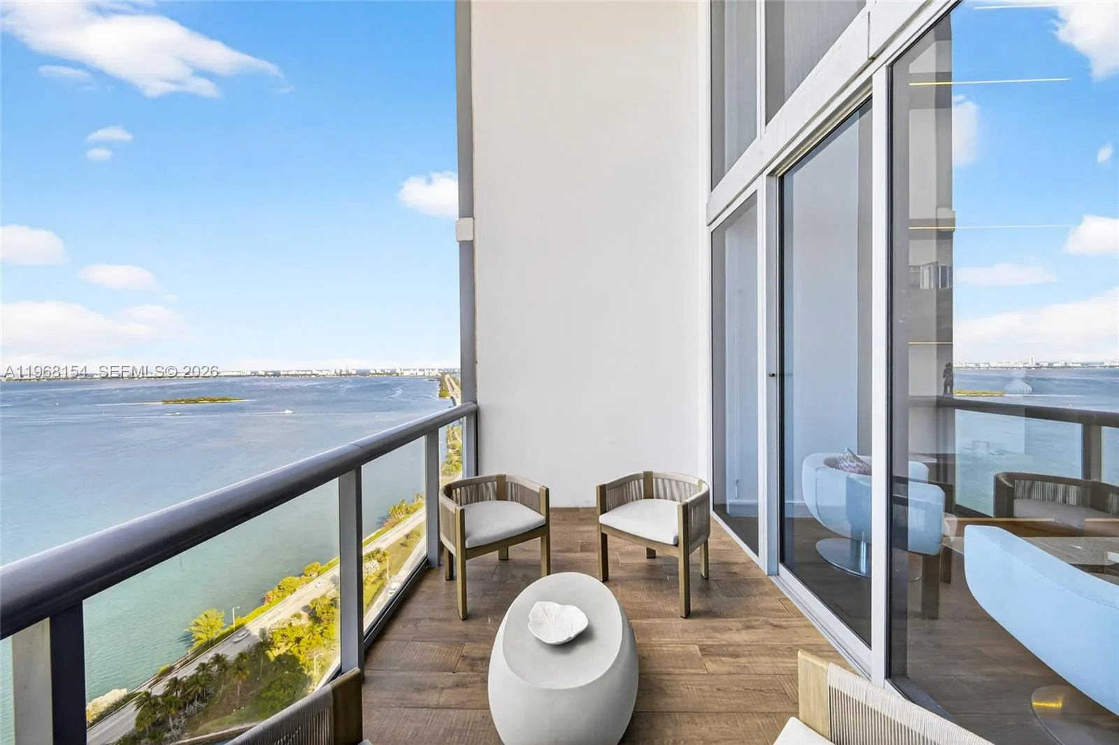 601 Ne 36th St 3407, Miami, Florida 33137, Miami, Florida 33137, 2 Bedrooms Bedrooms, ,2 BathroomsBathrooms,Residential Lease,For Rent,601 Ne 36th St 3407, Miami, Florida 33137,A11968154
