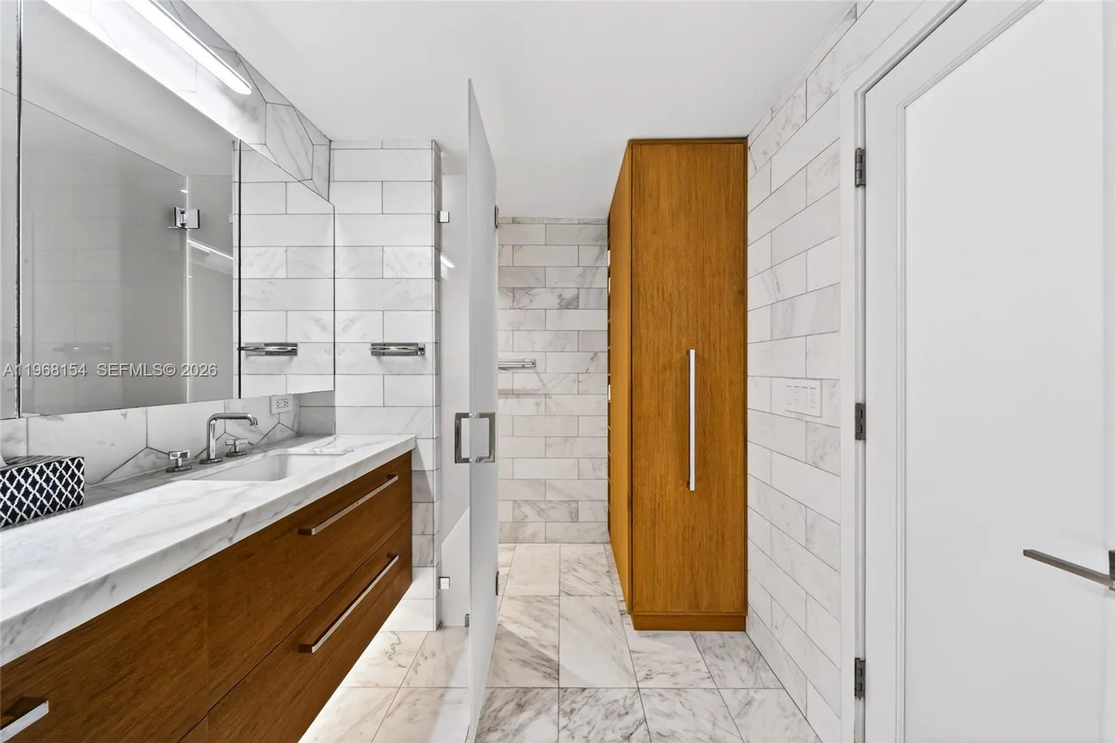 601 Ne 36th St 3407, Miami, Florida 33137, Miami, Florida 33137, 2 Bedrooms Bedrooms, ,2 BathroomsBathrooms,Residential Lease,For Rent,601 Ne 36th St 3407, Miami, Florida 33137,A11968154