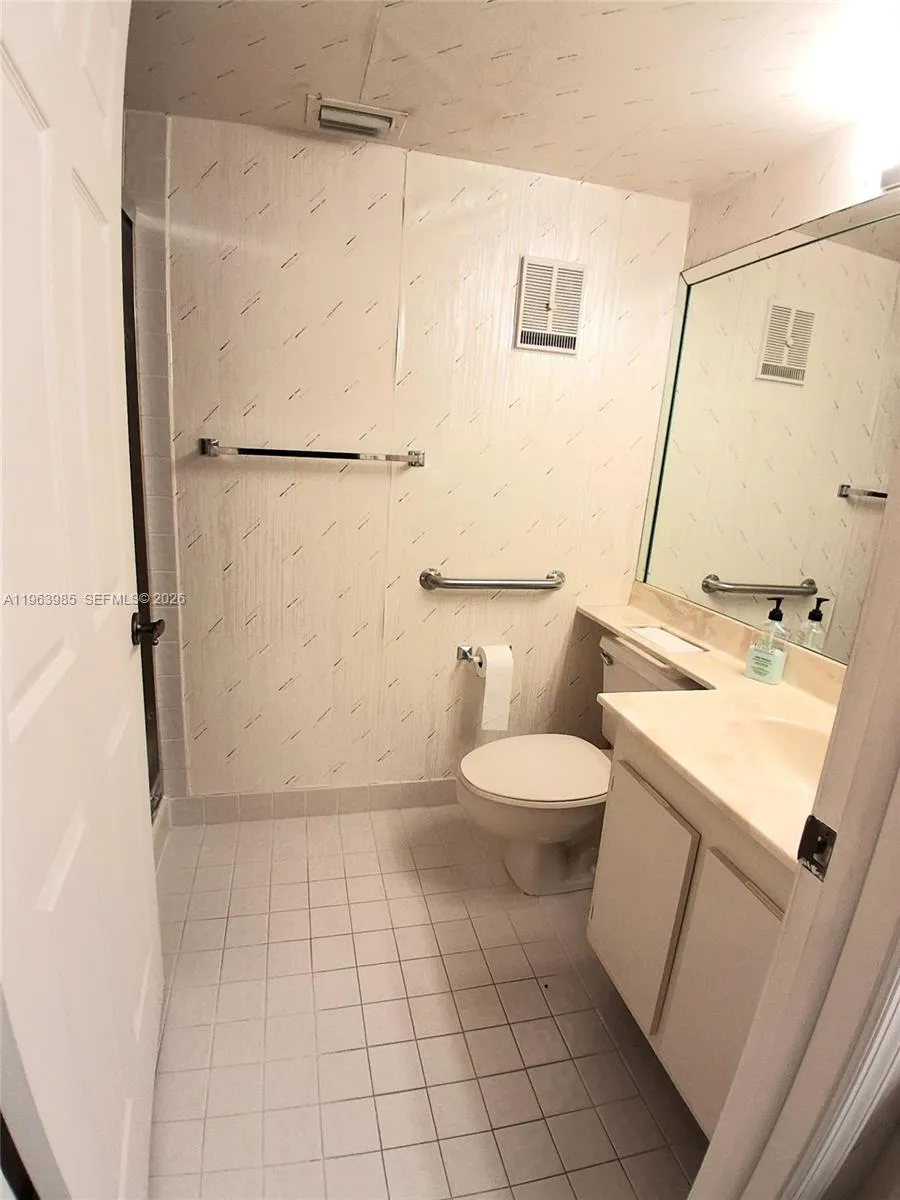 10456 Nw 24th Pl 206, Sunrise, Florida 33322, Sunrise, Florida 33322, 2 Bedrooms Bedrooms, ,2 BathroomsBathrooms,Residential,For Sale,10456 Nw 24th Pl 206, Sunrise, Florida 33322,A11963985