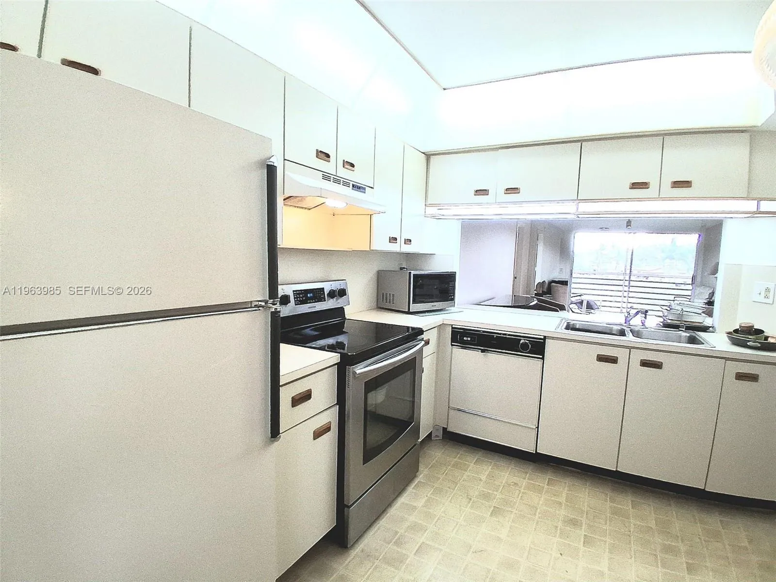 10456 Nw 24th Pl 206, Sunrise, Florida 33322, Sunrise, Florida 33322, 2 Bedrooms Bedrooms, ,2 BathroomsBathrooms,Residential,For Sale,10456 Nw 24th Pl 206, Sunrise, Florida 33322,A11963985