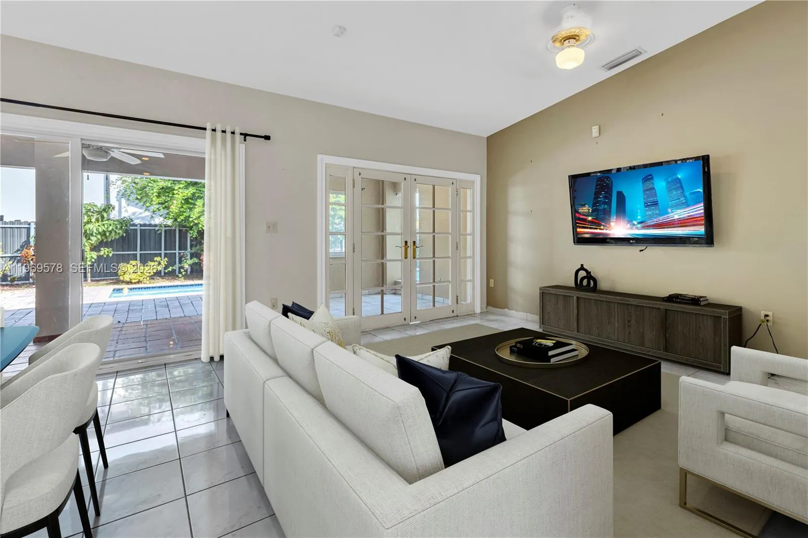 8531 Sw 12th St, Miami, Florida 33144, Miami, Florida 33144, 4 Bedrooms Bedrooms, ,2 BathroomsBathrooms,Residential Lease,For Rent,8531 Sw 12th St, Miami, Florida 33144,A11969578