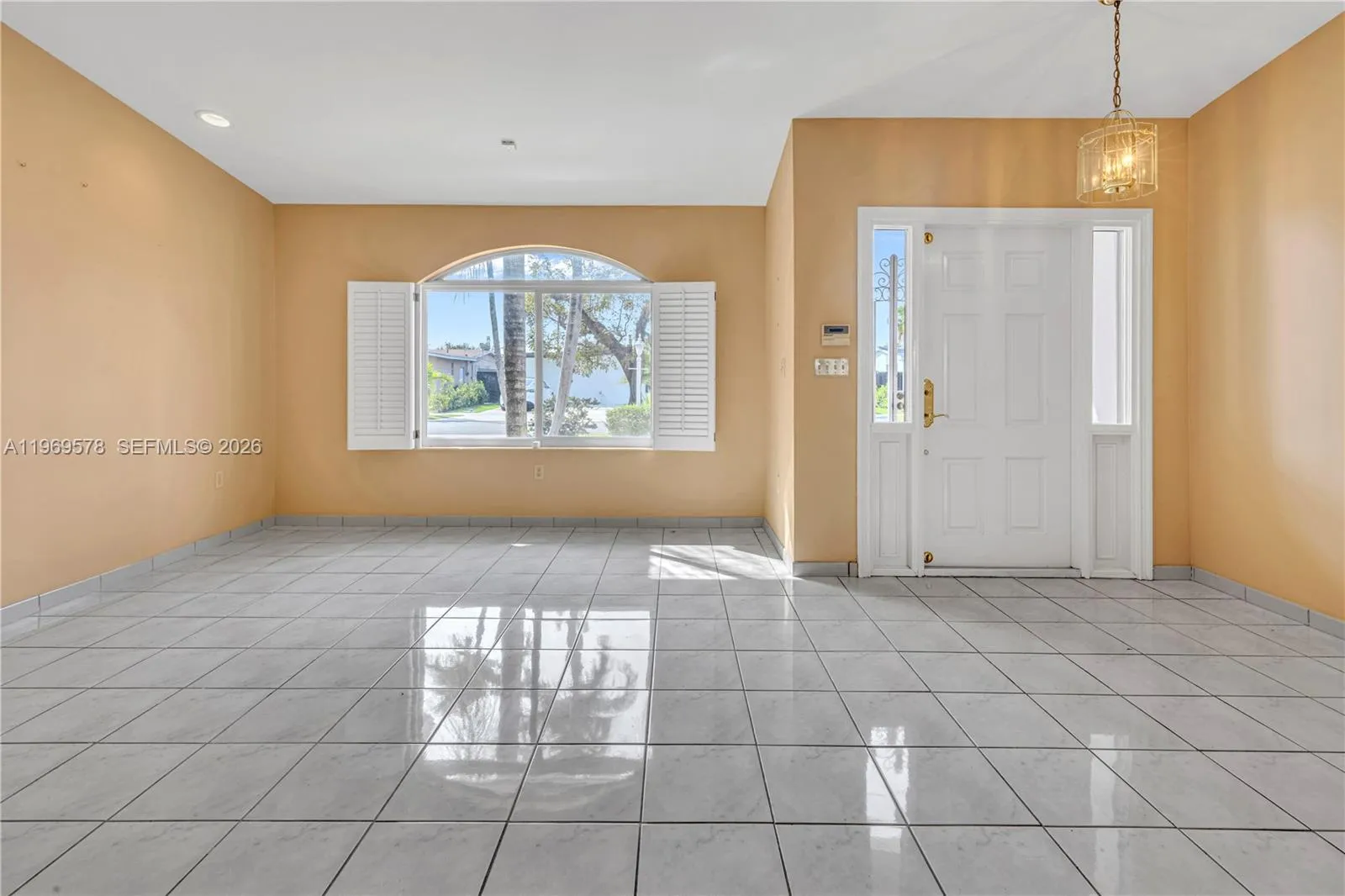 8531 Sw 12th St, Miami, Florida 33144, Miami, Florida 33144, 4 Bedrooms Bedrooms, ,2 BathroomsBathrooms,Residential Lease,For Rent,8531 Sw 12th St, Miami, Florida 33144,A11969578