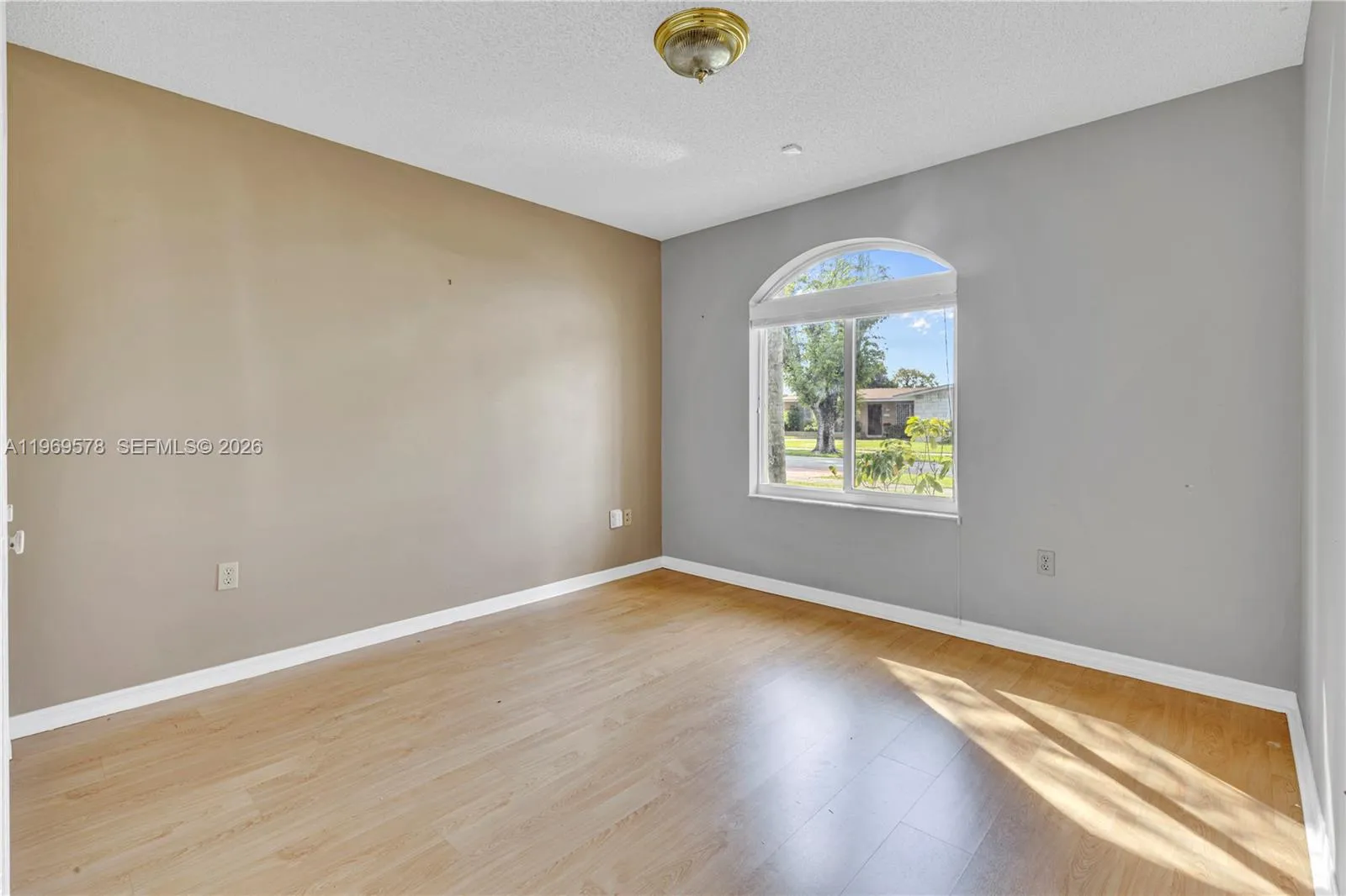 8531 Sw 12th St, Miami, Florida 33144, Miami, Florida 33144, 4 Bedrooms Bedrooms, ,2 BathroomsBathrooms,Residential Lease,For Rent,8531 Sw 12th St, Miami, Florida 33144,A11969578