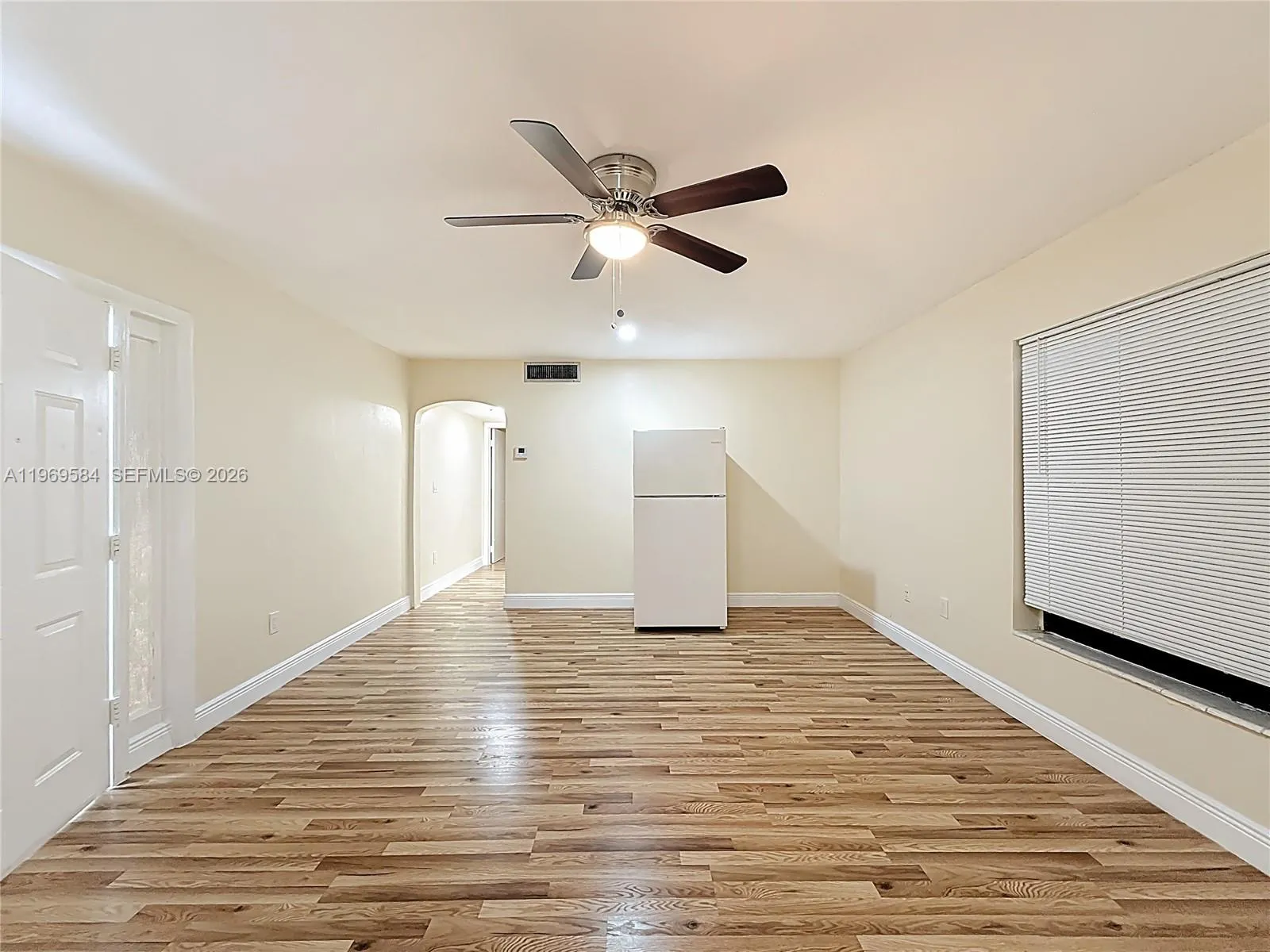 2335 Ne 172 Nd 4, North Miami Beach, Florida 33160, North Miami Beach, Florida 33160, 1 Bedroom Bedrooms, ,1 BathroomBathrooms,Residential Lease,For Rent,2335 Ne 172 Nd 4, North Miami Beach, Florida 33160,A11969584