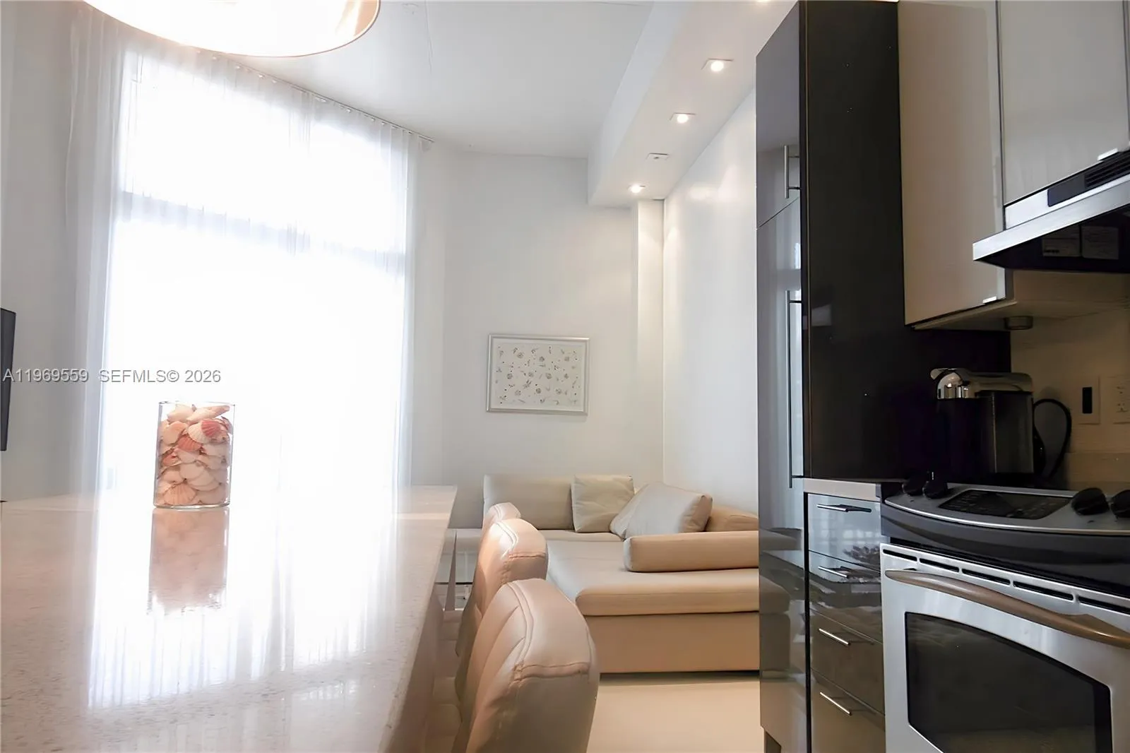 2001 Meridian Ave 525+den, Miami Beach, Florida 33, Miami Beach, Florida 33139, 1 Bedroom Bedrooms, ,1 BathroomBathrooms,Residential Lease,For Rent,2001 Meridian Ave 525+den, Miami Beach, Florida 33,A11969559