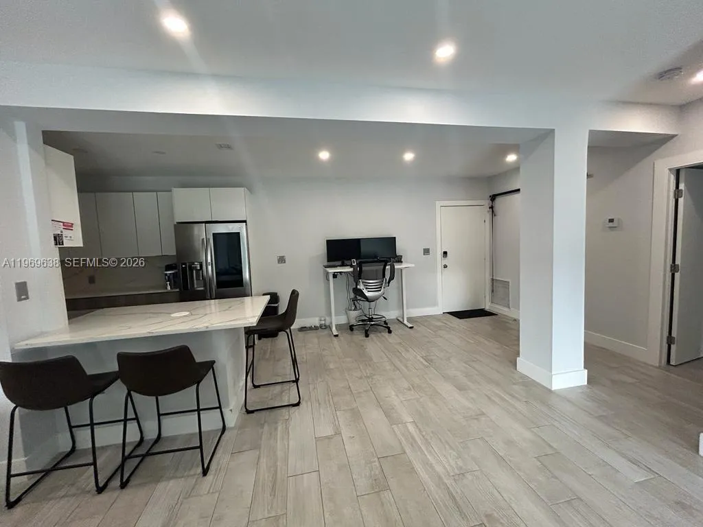 3501 Jackson St 309, Hollywood, Florida 33021, Hollywood, Florida 33021, 2 Bedrooms Bedrooms, ,2 BathroomsBathrooms,Residential Lease,For Rent,3501 Jackson St 309, Hollywood, Florida 33021,A11969638