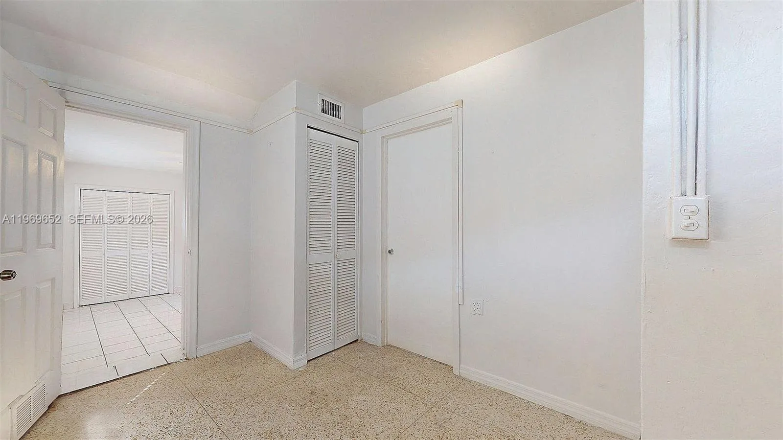 1611 Sw 21st St, Miami, Florida 33145, Miami, Florida 33145, 5 Bedrooms Bedrooms, ,3 BathroomsBathrooms,Residential,For Sale,1611 Sw 21st St, Miami, Florida 33145,A11969652