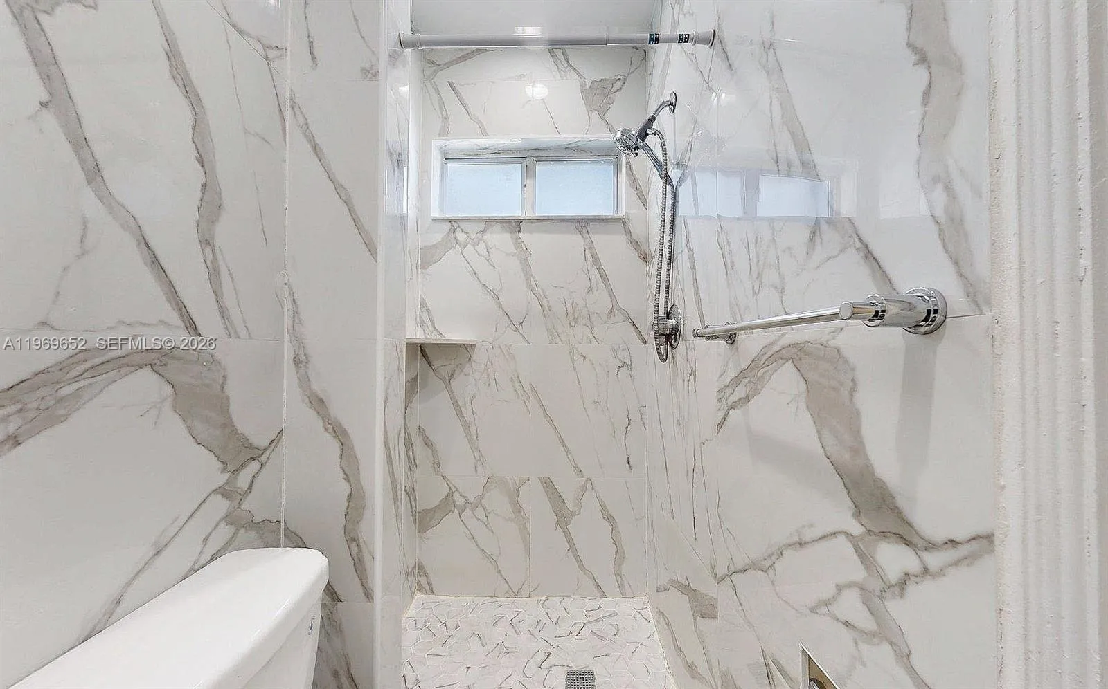 1611 Sw 21st St, Miami, Florida 33145, Miami, Florida 33145, 5 Bedrooms Bedrooms, ,3 BathroomsBathrooms,Residential,For Sale,1611 Sw 21st St, Miami, Florida 33145,A11969652