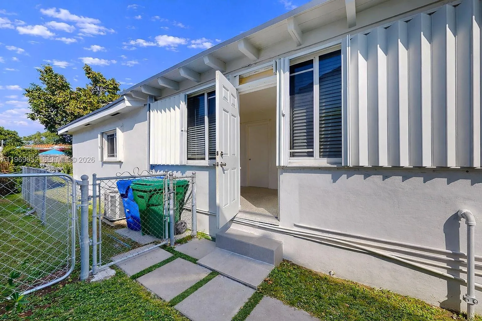 1611 Sw 21st St, Miami, Florida 33145, Miami, Florida 33145, 5 Bedrooms Bedrooms, ,3 BathroomsBathrooms,Residential,For Sale,1611 Sw 21st St, Miami, Florida 33145,A11969652