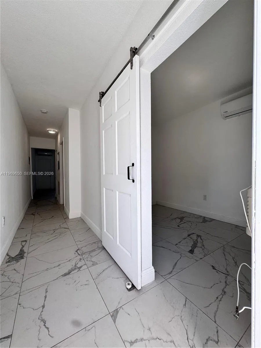903 80th St 2, Miami Beach, Florida 33141, Miami Beach, Florida 33141, 2 Bedrooms Bedrooms, ,1 BathroomBathrooms,Residential Lease,For Rent,903 80th St 2, Miami Beach, Florida 33141,A11969650