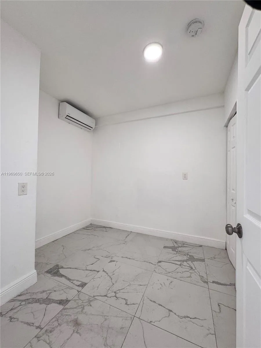 903 80th St 2, Miami Beach, Florida 33141, Miami Beach, Florida 33141, 2 Bedrooms Bedrooms, ,1 BathroomBathrooms,Residential Lease,For Rent,903 80th St 2, Miami Beach, Florida 33141,A11969650