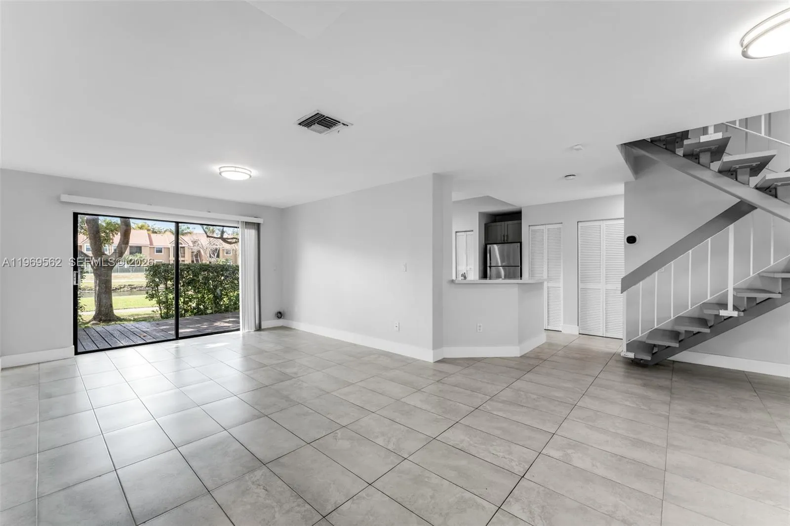 10450 Sw 154th Ct 8, Miami, Florida 33196, Miami, Florida 33196, 3 Bedrooms Bedrooms, ,2 BathroomsBathrooms,Residential Lease,For Rent,10450 Sw 154th Ct 8, Miami, Florida 33196,A11969562