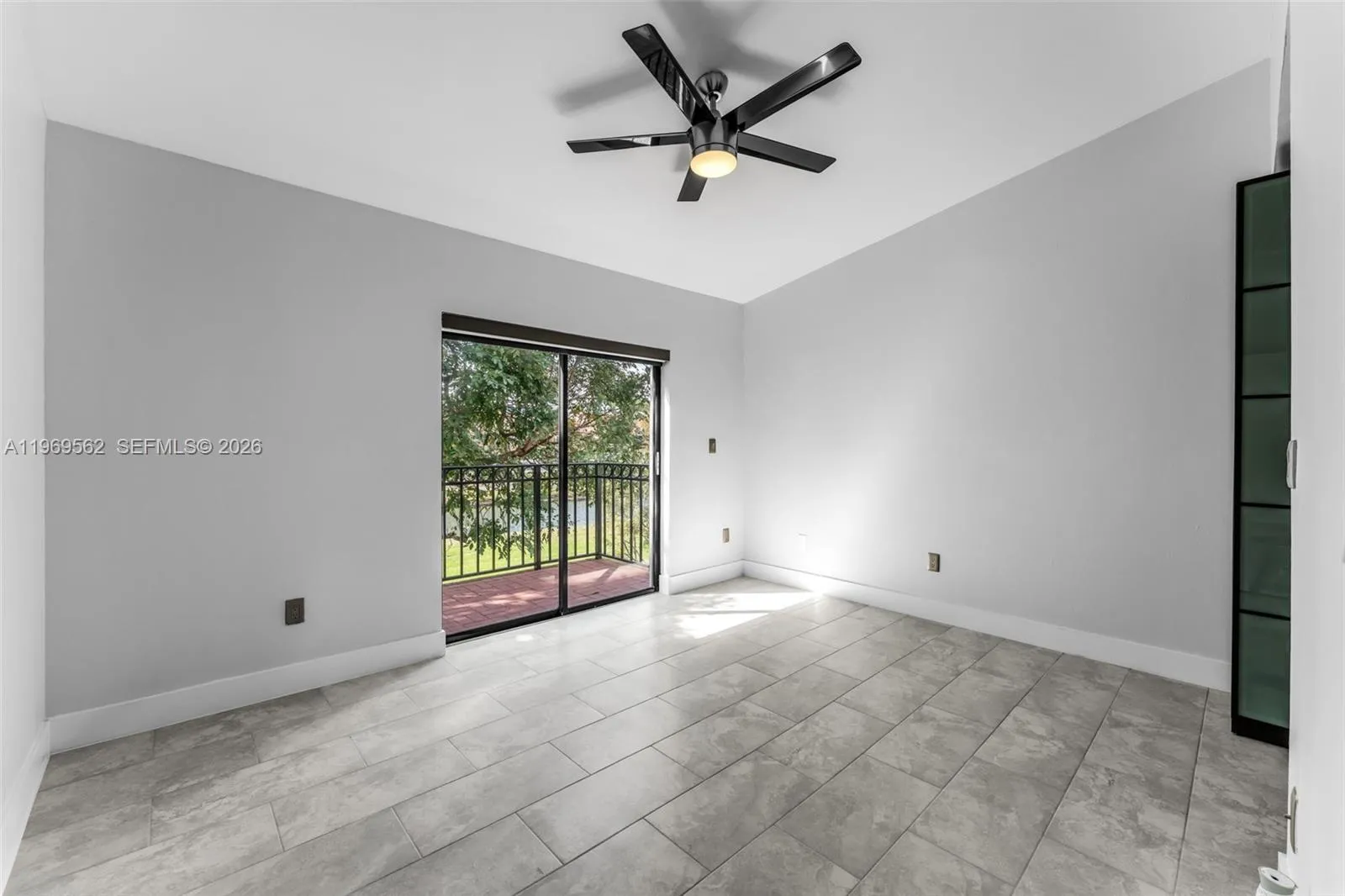 10450 Sw 154th Ct 8, Miami, Florida 33196, Miami, Florida 33196, 3 Bedrooms Bedrooms, ,2 BathroomsBathrooms,Residential Lease,For Rent,10450 Sw 154th Ct 8, Miami, Florida 33196,A11969562