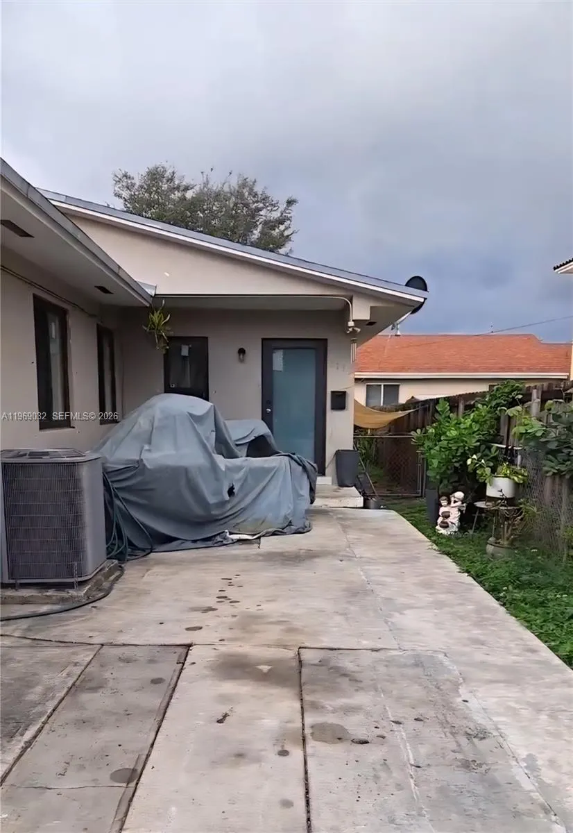 1112 Sw 11th Ave, Miami, Florida 33129, Miami, Florida 33129, ,Residential Income,For Sale,1112 Sw 11th Ave, Miami, Florida 33129,A11969032