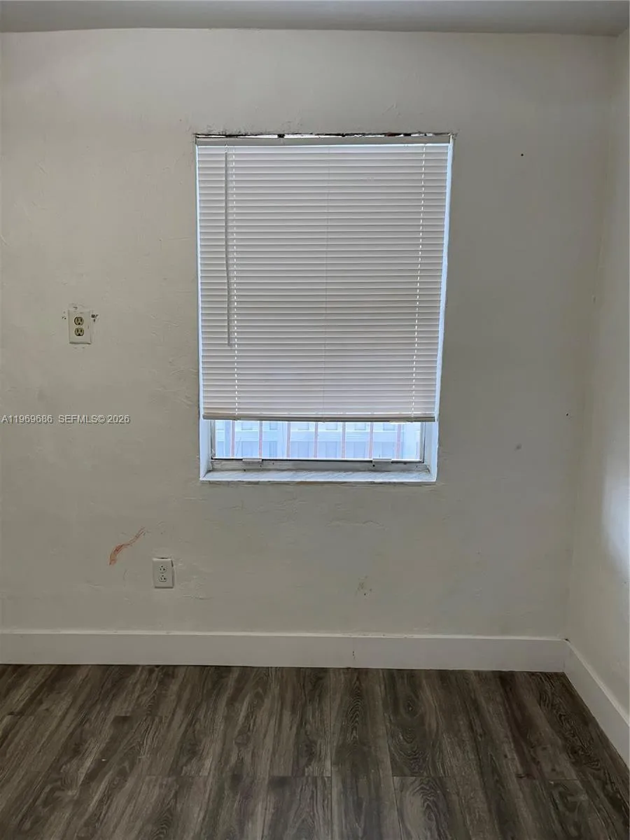 1999 Nw 2nd St 1, Miami, Florida 33125, Miami, Florida 33125, 2 Bedrooms Bedrooms, ,1 BathroomBathrooms,Residential Lease,For Rent,1999 Nw 2nd St 1, Miami, Florida 33125,A11969686