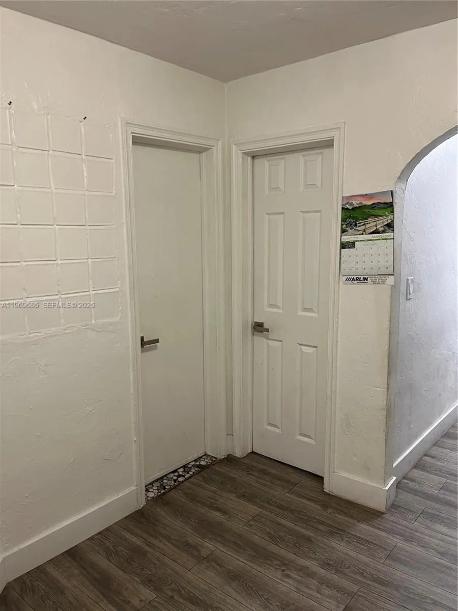 1999 Nw 2nd St 1, Miami, Florida 33125, Miami, Florida 33125, 2 Bedrooms Bedrooms, ,1 BathroomBathrooms,Residential Lease,For Rent,1999 Nw 2nd St 1, Miami, Florida 33125,A11969686