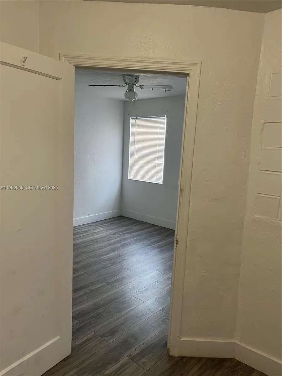 1999 Nw 2nd St 1, Miami, Florida 33125, Miami, Florida 33125, 2 Bedrooms Bedrooms, ,1 BathroomBathrooms,Residential Lease,For Rent,1999 Nw 2nd St 1, Miami, Florida 33125,A11969686