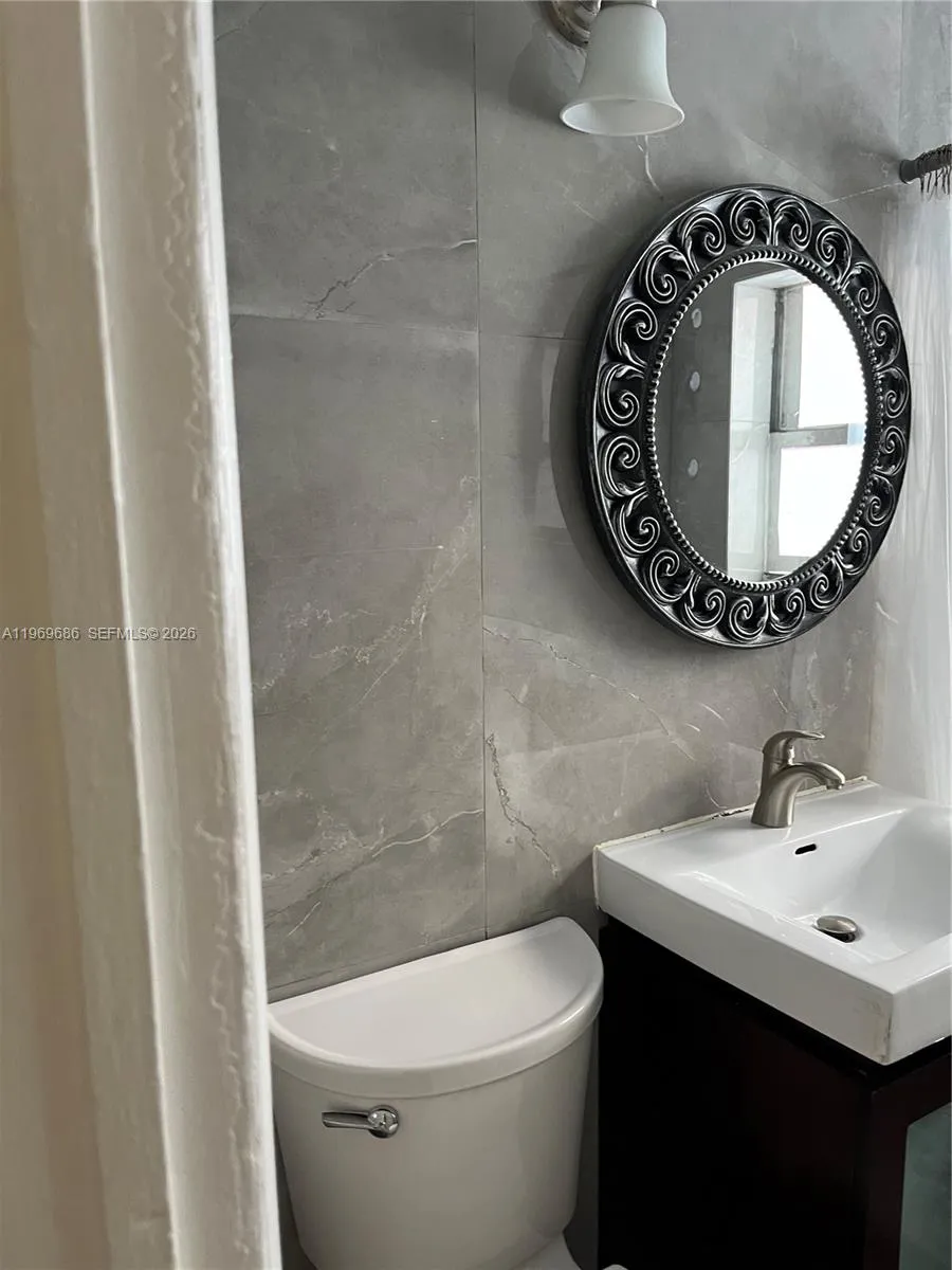 1999 Nw 2nd St 1, Miami, Florida 33125, Miami, Florida 33125, 2 Bedrooms Bedrooms, ,1 BathroomBathrooms,Residential Lease,For Rent,1999 Nw 2nd St 1, Miami, Florida 33125,A11969686