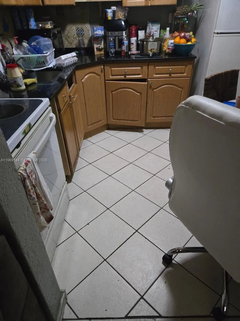 208 Sw 1st Ct, Pompano Beach, Florida 33060, Pompano Beach, Florida 33060, ,Residential Income,For Sale,208 Sw 1st Ct, Pompano Beach, Florida 33060,A11969394