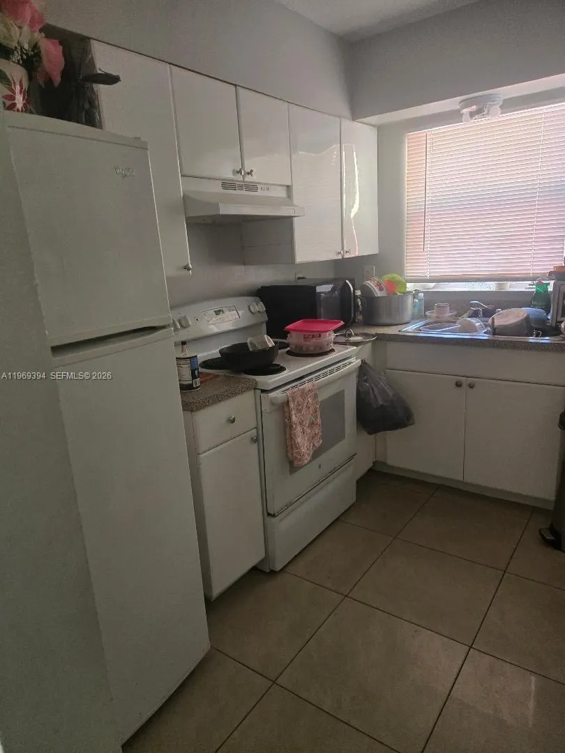 208 Sw 1st Ct, Pompano Beach, Florida 33060, Pompano Beach, Florida 33060, ,Residential Income,For Sale,208 Sw 1st Ct, Pompano Beach, Florida 33060,A11969394