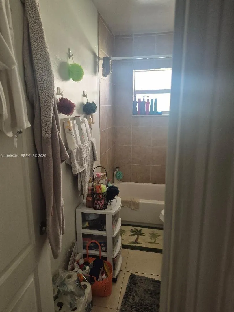 208 Sw 1st Ct, Pompano Beach, Florida 33060, Pompano Beach, Florida 33060, ,Residential Income,For Sale,208 Sw 1st Ct, Pompano Beach, Florida 33060,A11969394