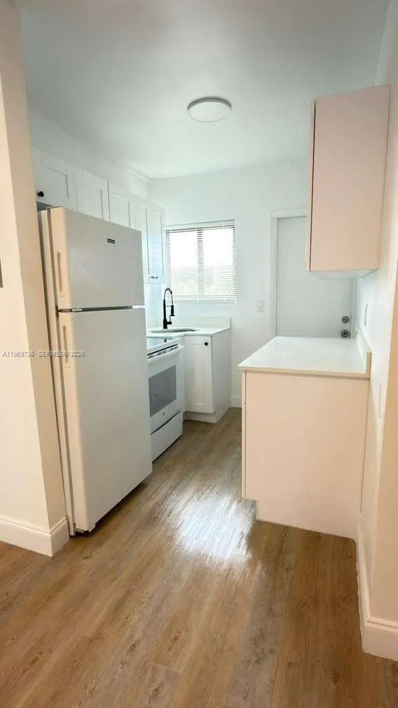 1980 Biarritz Dr C, Miami Beach, Florida 33141, Miami Beach, Florida 33141, 1 Bedroom Bedrooms, ,1 BathroomBathrooms,Residential Lease,For Rent,1980 Biarritz Dr C, Miami Beach, Florida 33141,A11969736