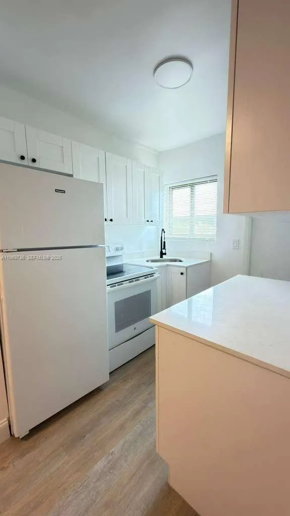 1980 Biarritz Dr C, Miami Beach, Florida 33141, Miami Beach, Florida 33141, 1 Bedroom Bedrooms, ,1 BathroomBathrooms,Residential Lease,For Rent,1980 Biarritz Dr C, Miami Beach, Florida 33141,A11969736