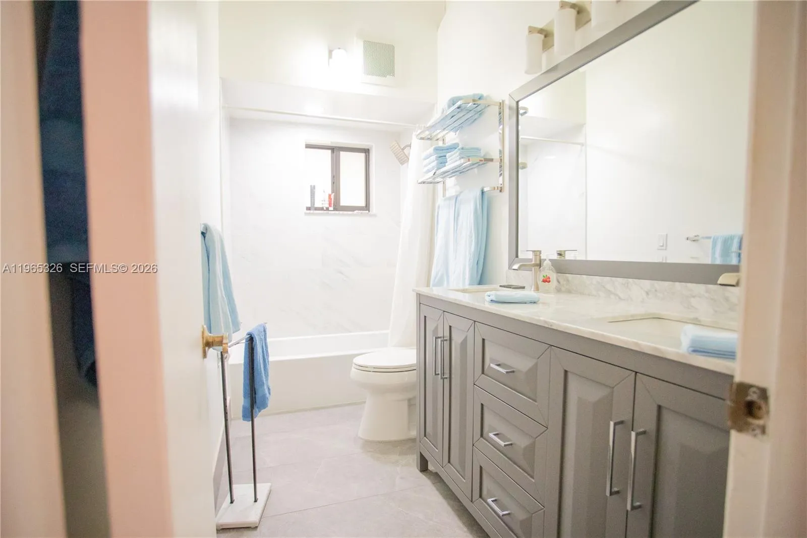 523 Leslie Dr, Hallandale Beach, Florida 33009, Hallandale Beach, Florida 33009, 3 Bedrooms Bedrooms, ,2 BathroomsBathrooms,Residential Lease,For Rent,523 Leslie Dr, Hallandale Beach, Florida 33009,A11965326