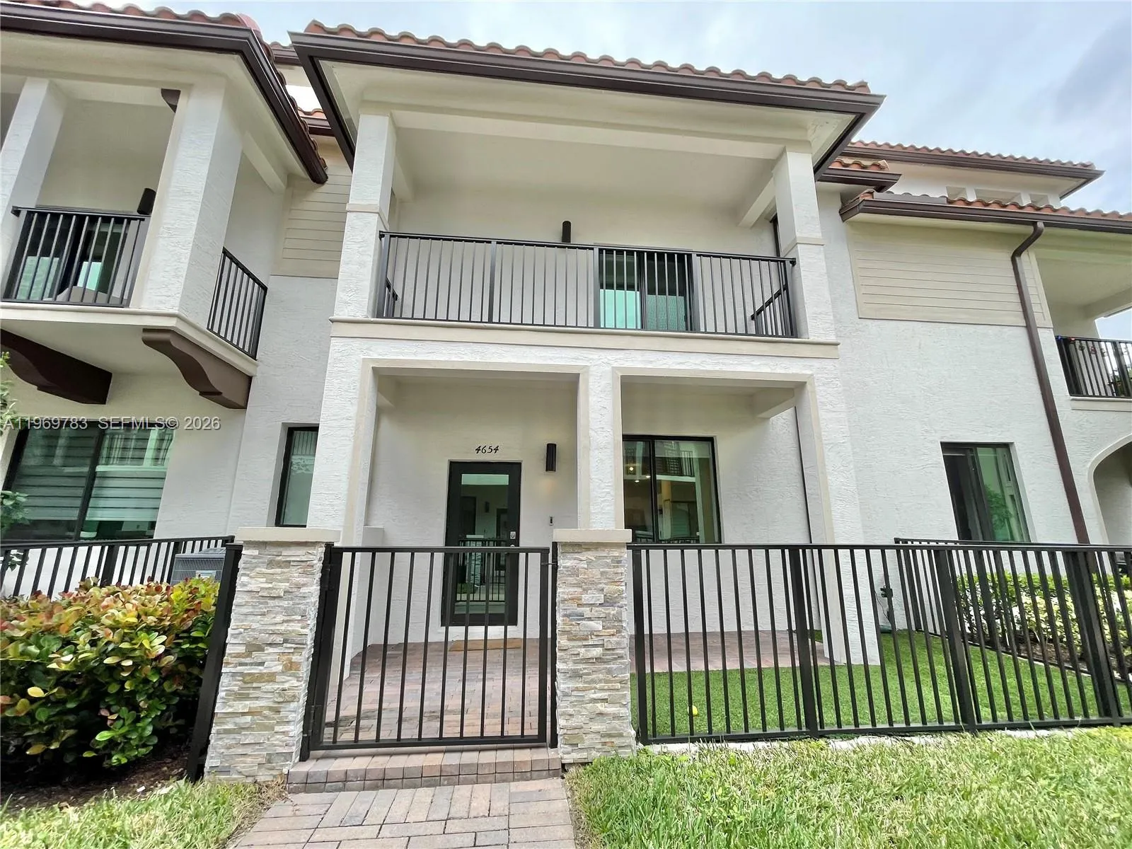 4654 Nw 83rd Pkwy 4654, Doral, Florida 33166, Doral, Florida 33166, 3 Bedrooms Bedrooms, ,2 BathroomsBathrooms,Residential Lease,For Rent,4654 Nw 83rd Pkwy 4654, Doral, Florida 33166,A11969783