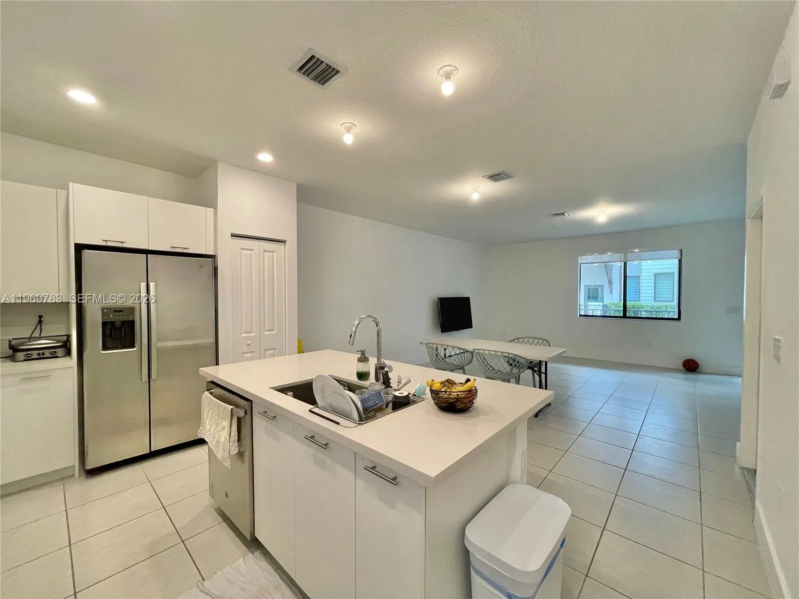 4654 Nw 83rd Pkwy 4654, Doral, Florida 33166, Doral, Florida 33166, 3 Bedrooms Bedrooms, ,2 BathroomsBathrooms,Residential Lease,For Rent,4654 Nw 83rd Pkwy 4654, Doral, Florida 33166,A11969783