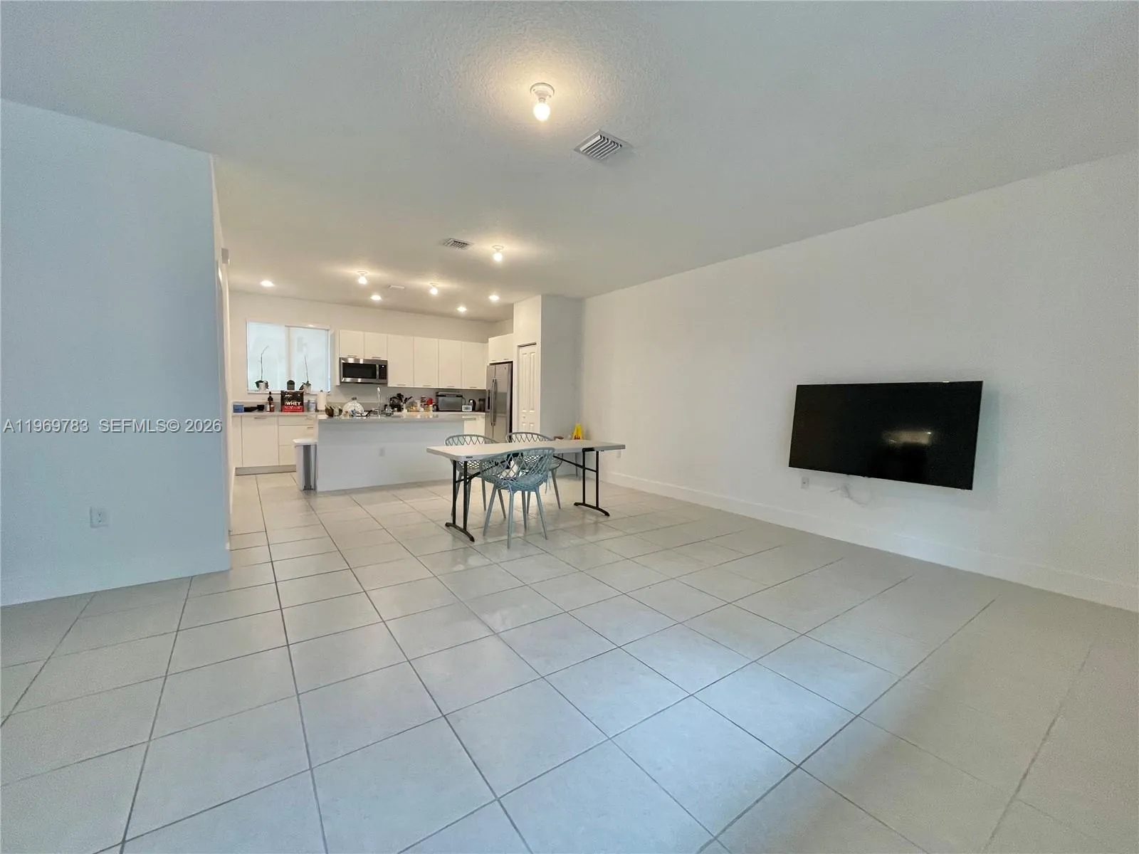 4654 Nw 83rd Pkwy 4654, Doral, Florida 33166, Doral, Florida 33166, 3 Bedrooms Bedrooms, ,2 BathroomsBathrooms,Residential Lease,For Rent,4654 Nw 83rd Pkwy 4654, Doral, Florida 33166,A11969783