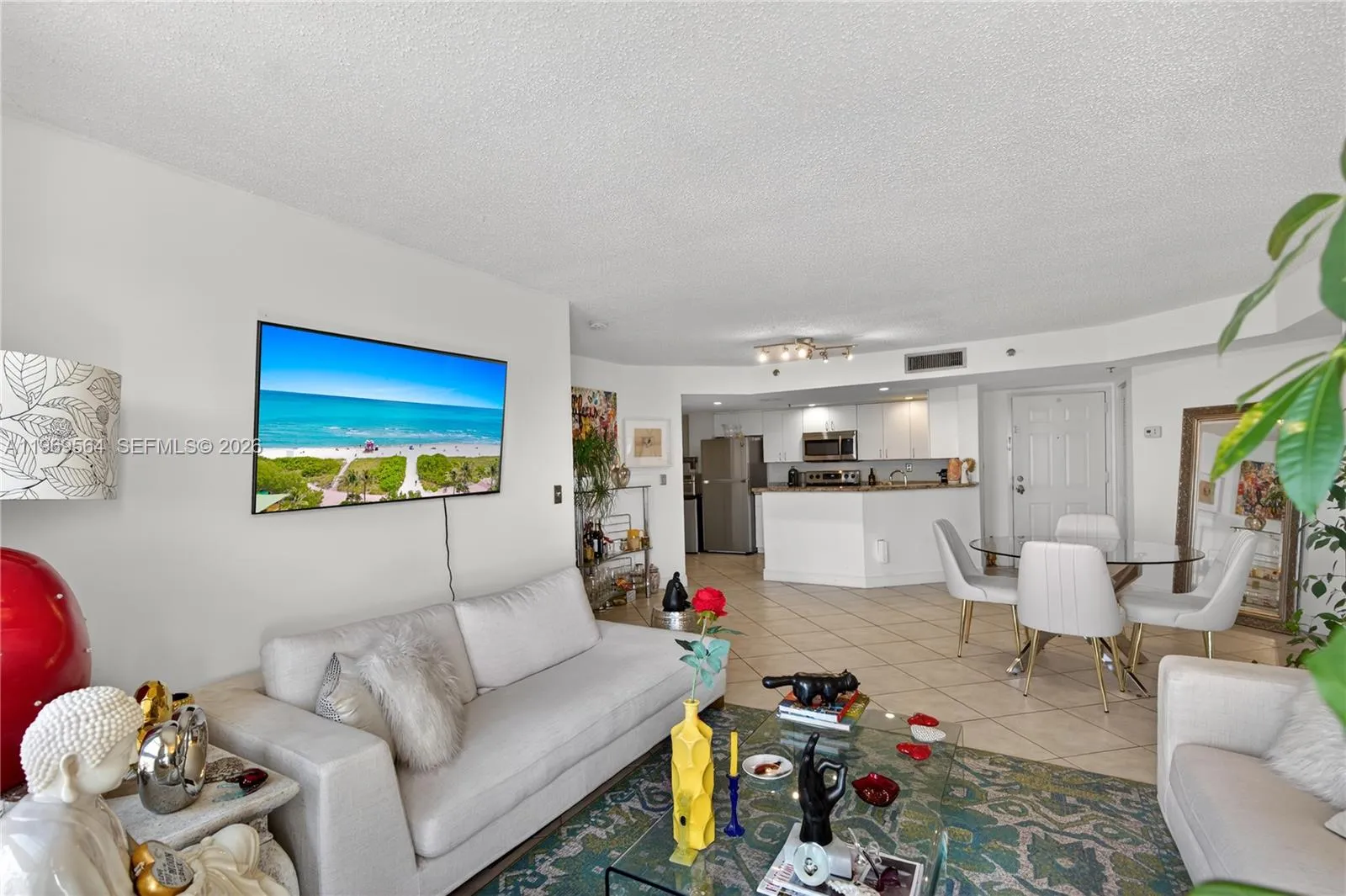 2351 Douglas Rd 1104, Miami, Florida 33145, Miami, Florida 33145, 2 Bedrooms Bedrooms, ,2 BathroomsBathrooms,Residential,For Sale,2351 Douglas Rd 1104, Miami, Florida 33145,A11969564