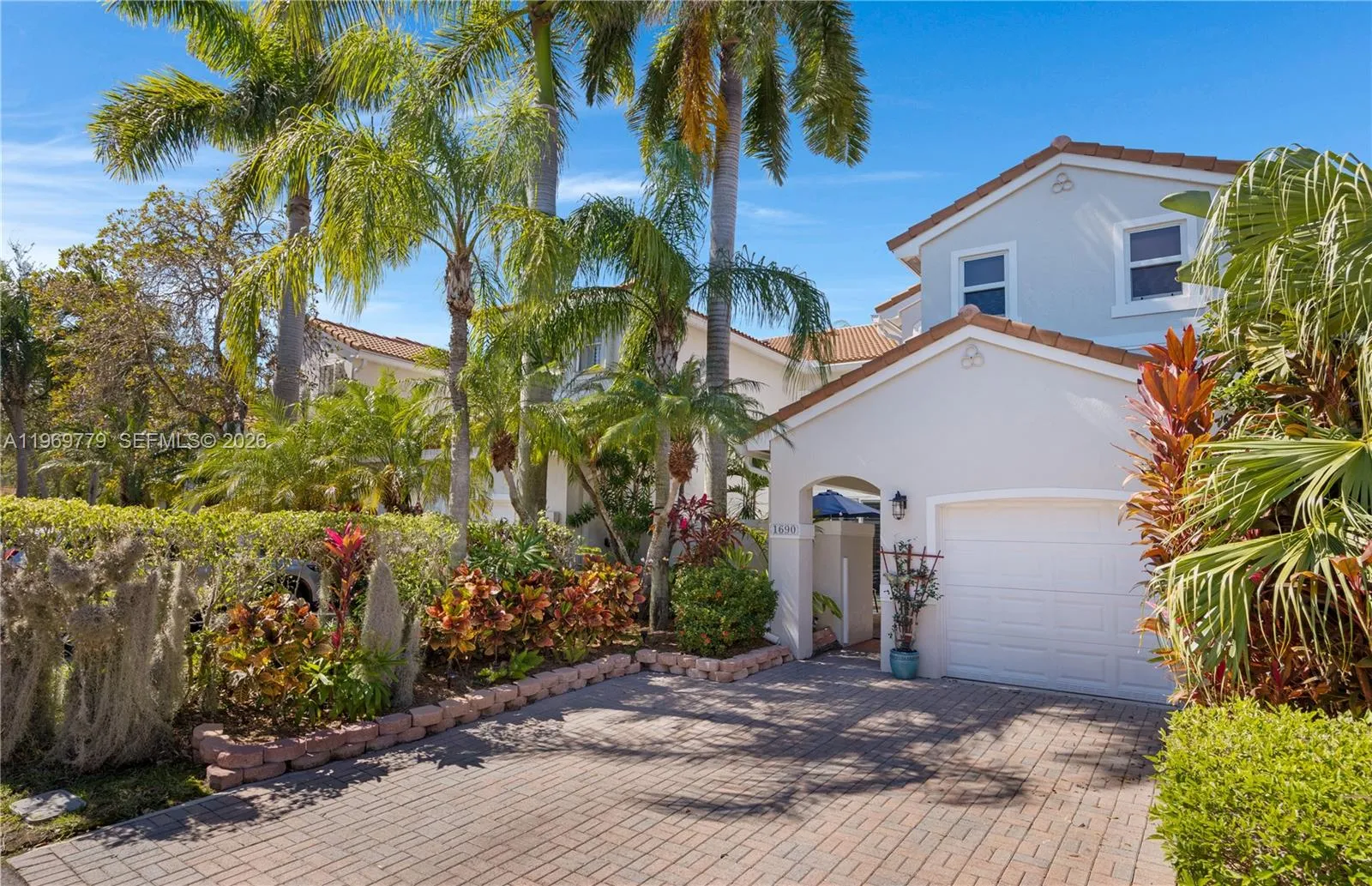 1690 Yellowheart Way, Hollywood, Florida 33019, Hollywood, Florida 33019, 3 Bedrooms Bedrooms, ,2 BathroomsBathrooms,Residential,For Sale,1690 Yellowheart Way, Hollywood, Florida 33019,A11969779