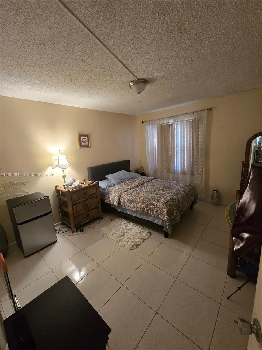 13500 Sw 1st St 202u, Pembroke Pines, Florida 3302, Pembroke Pines, Florida 33027, 2 Bedrooms Bedrooms, ,1 BathroomBathrooms,Residential Lease,For Rent,13500 Sw 1st St 202u, Pembroke Pines, Florida 3302,A11969814